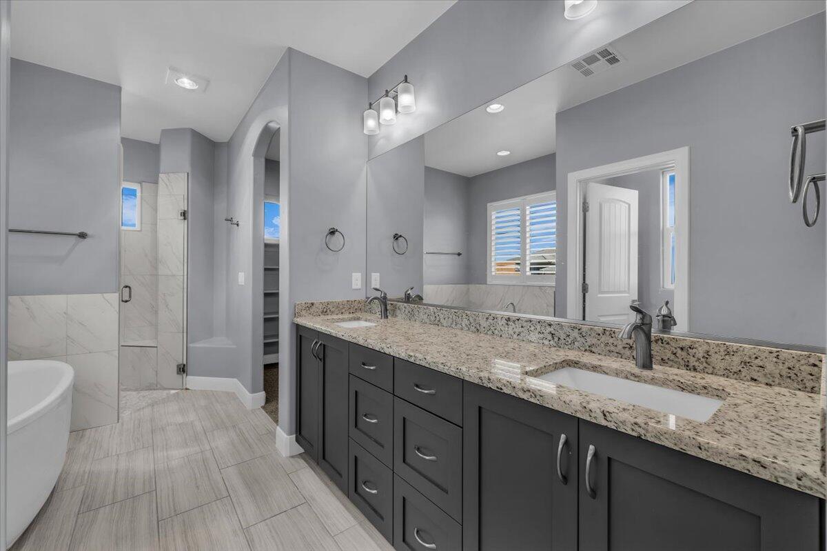 DESERT HEIGHTS - Residential