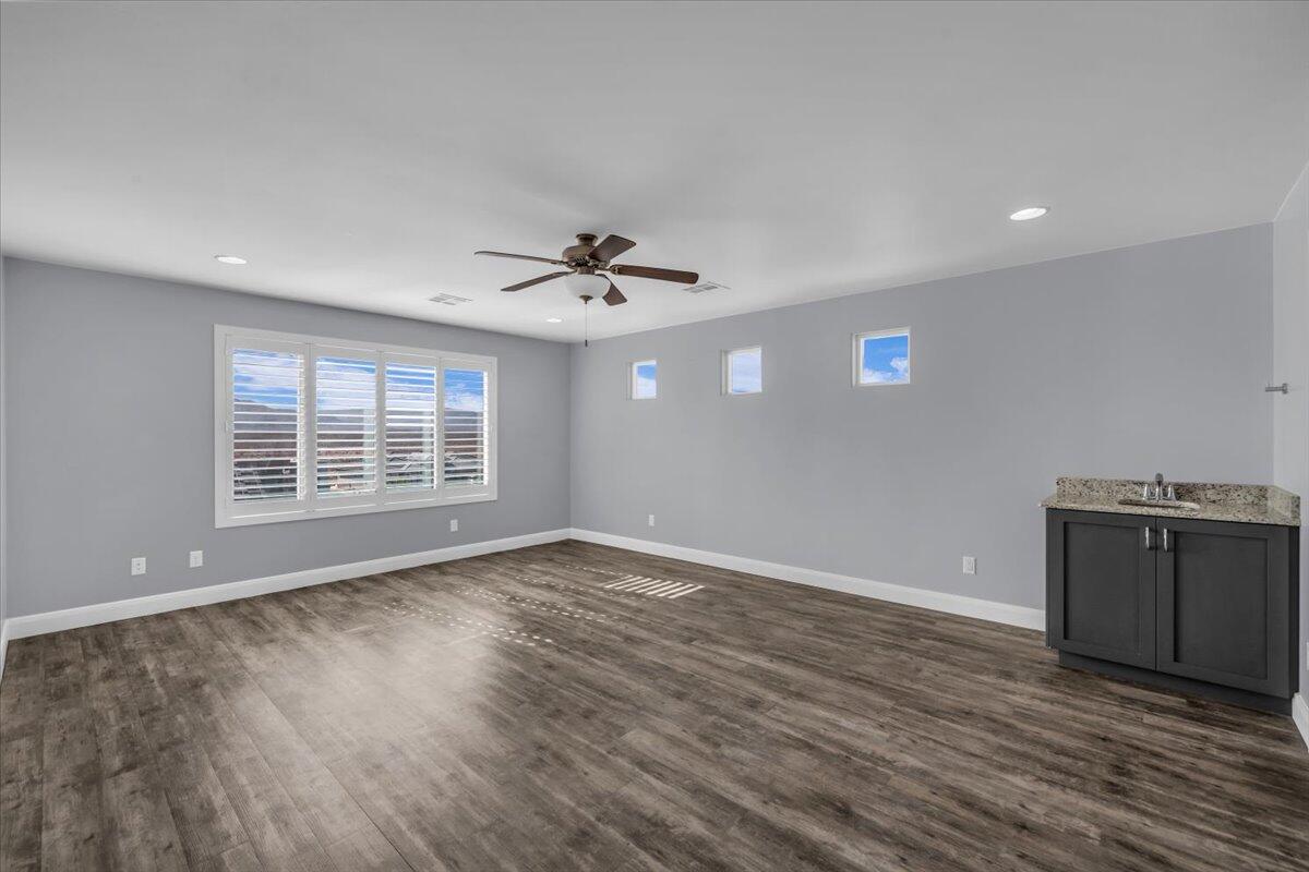 DESERT HEIGHTS - Residential