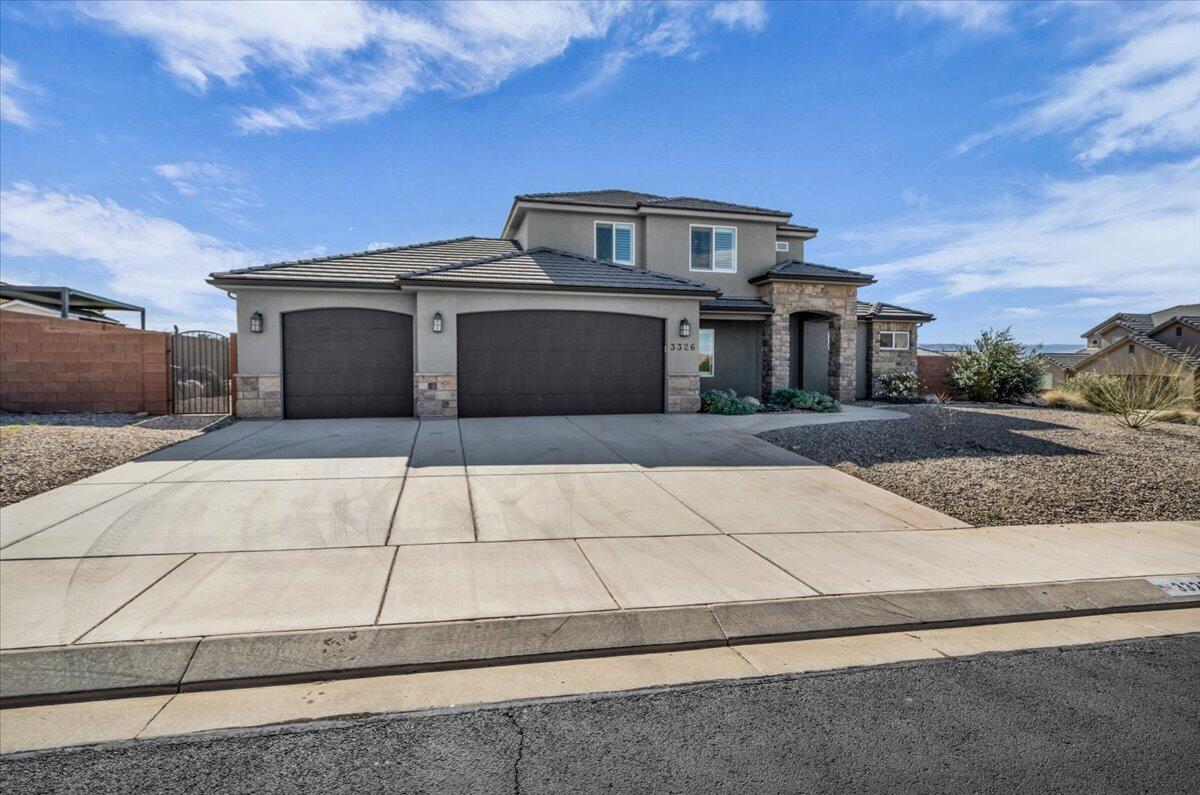 DESERT HEIGHTS - Residential