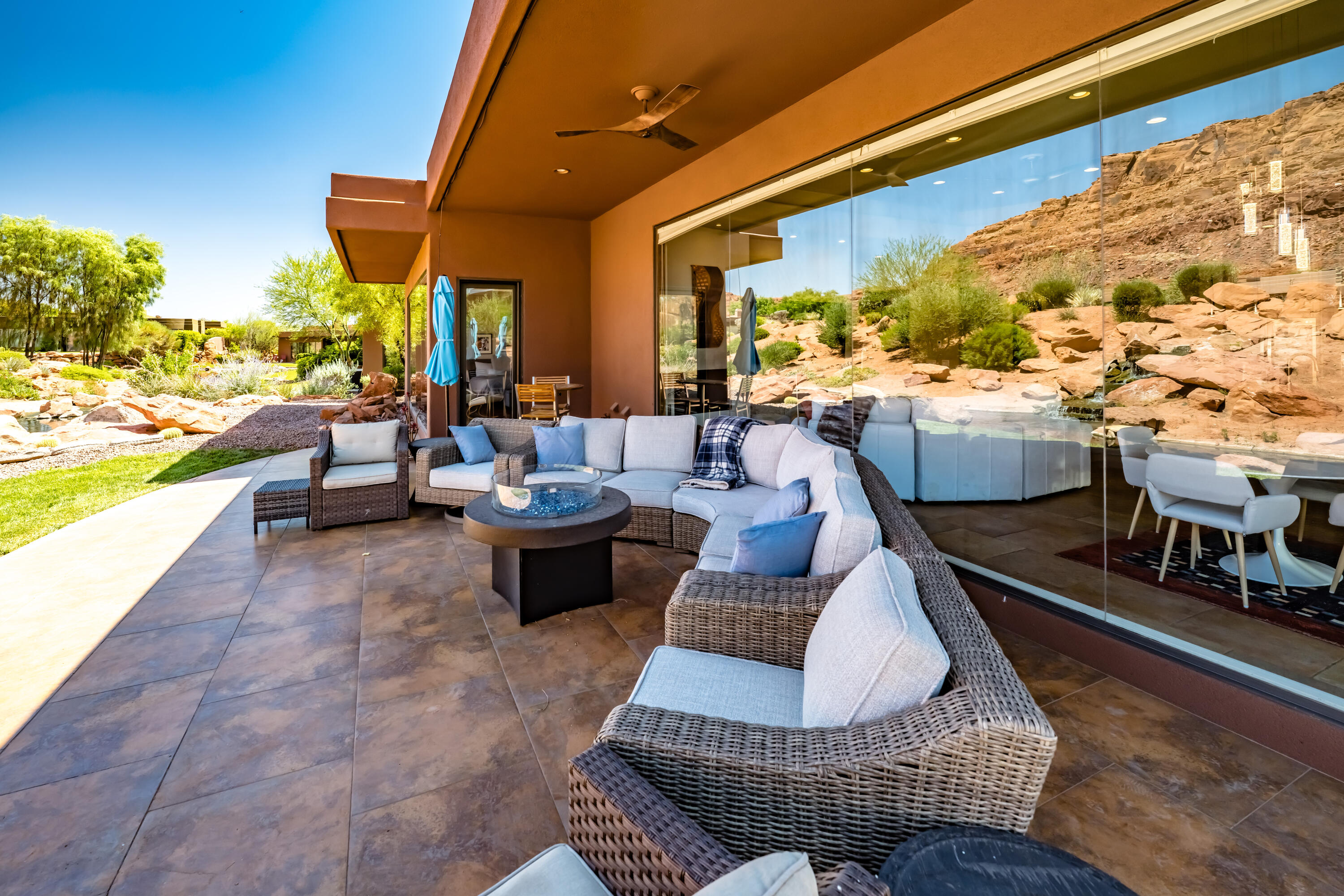 KACHINA SPRINGS EAST AT ENTRADA - Residential