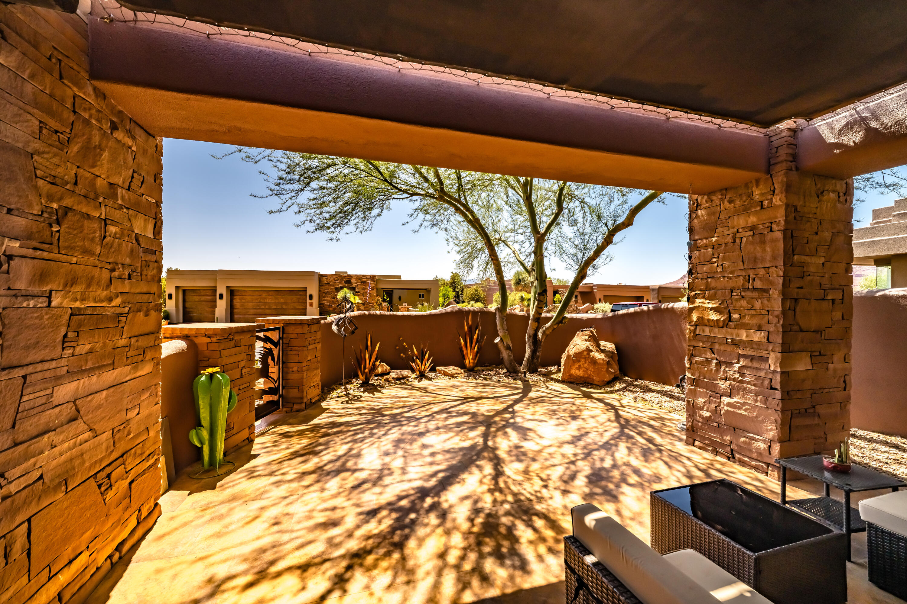 KACHINA SPRINGS EAST AT ENTRADA - Residential