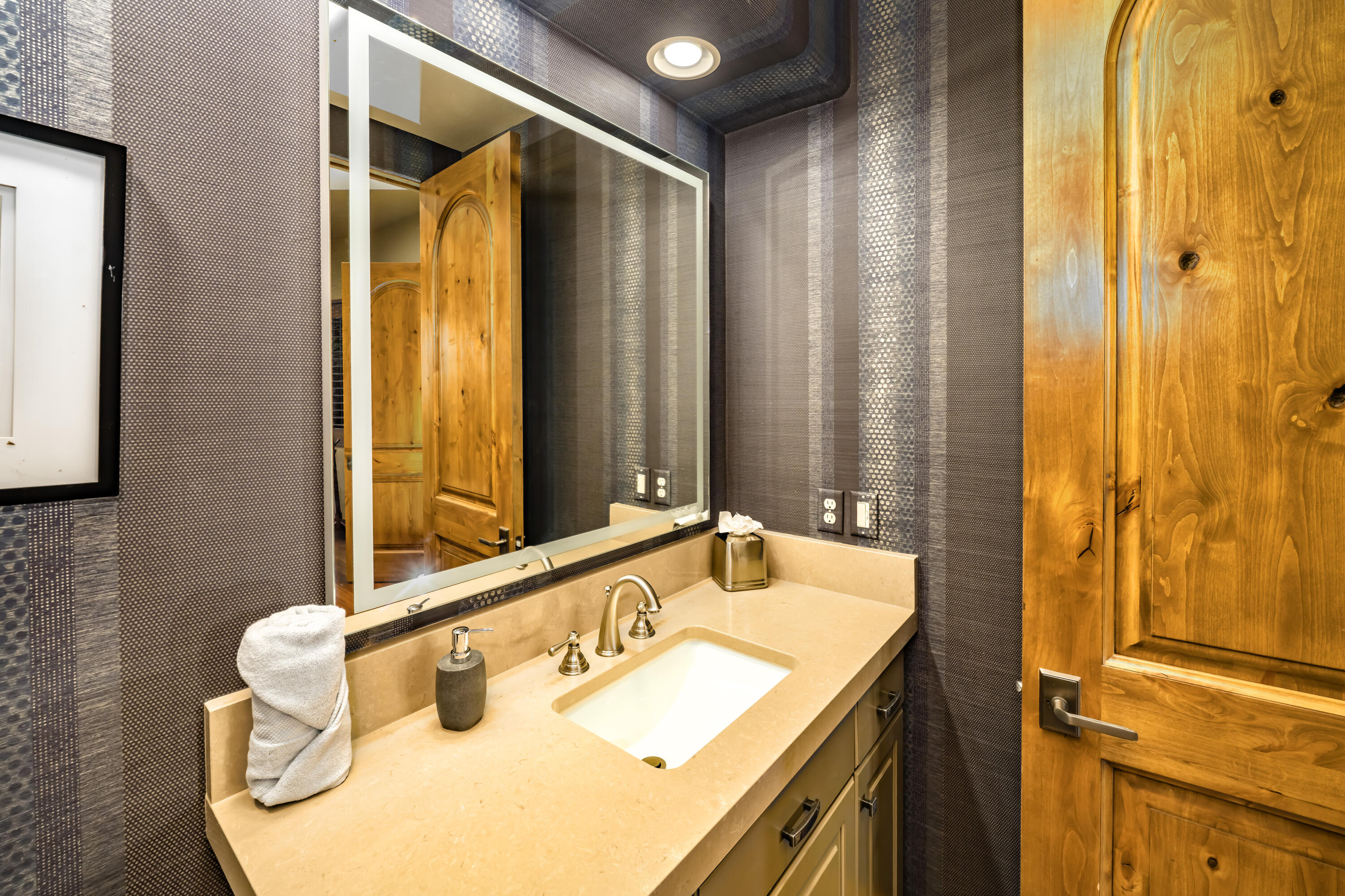 KACHINA SPRINGS EAST AT ENTRADA - Residential