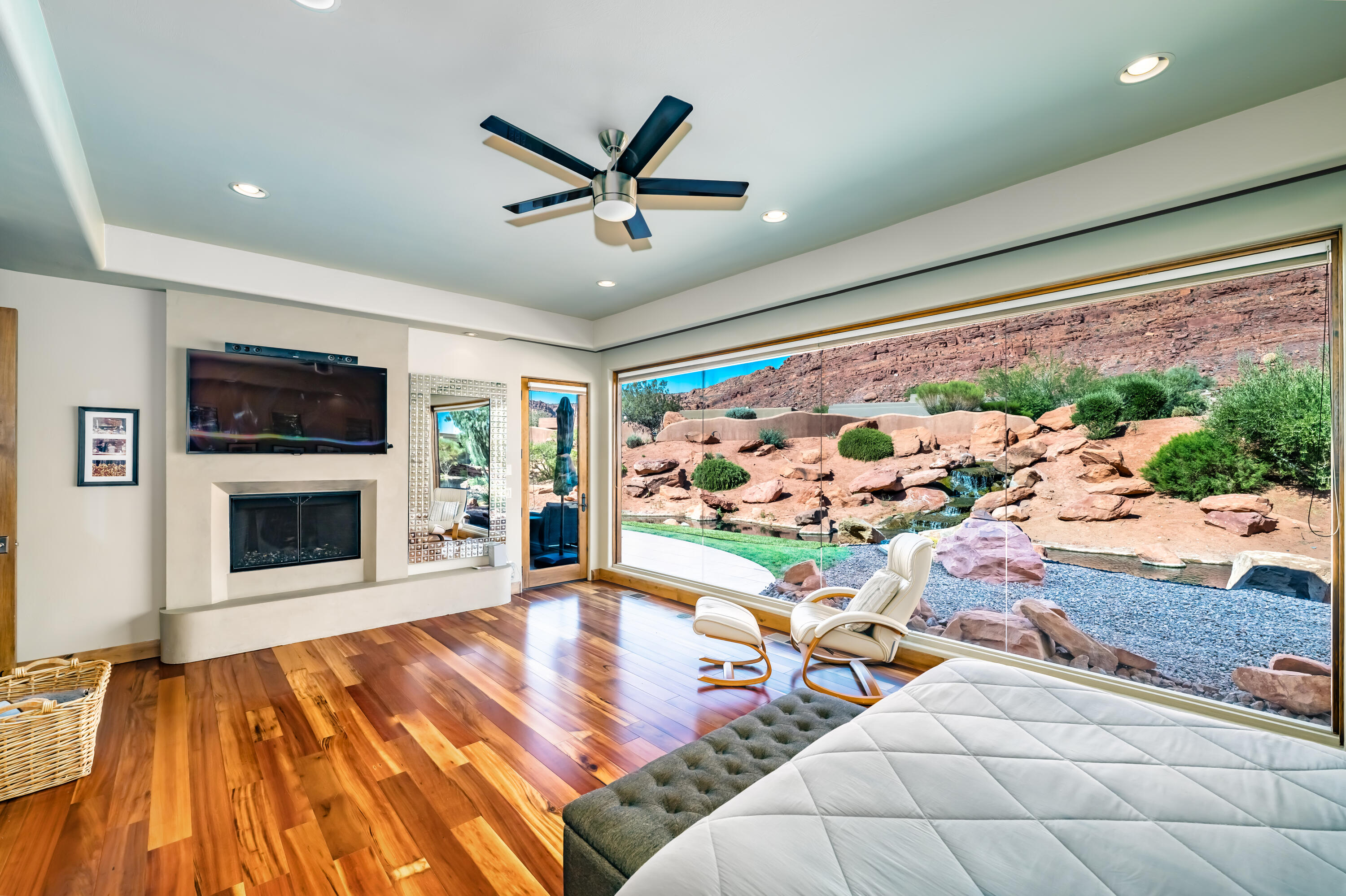 KACHINA SPRINGS EAST AT ENTRADA - Residential