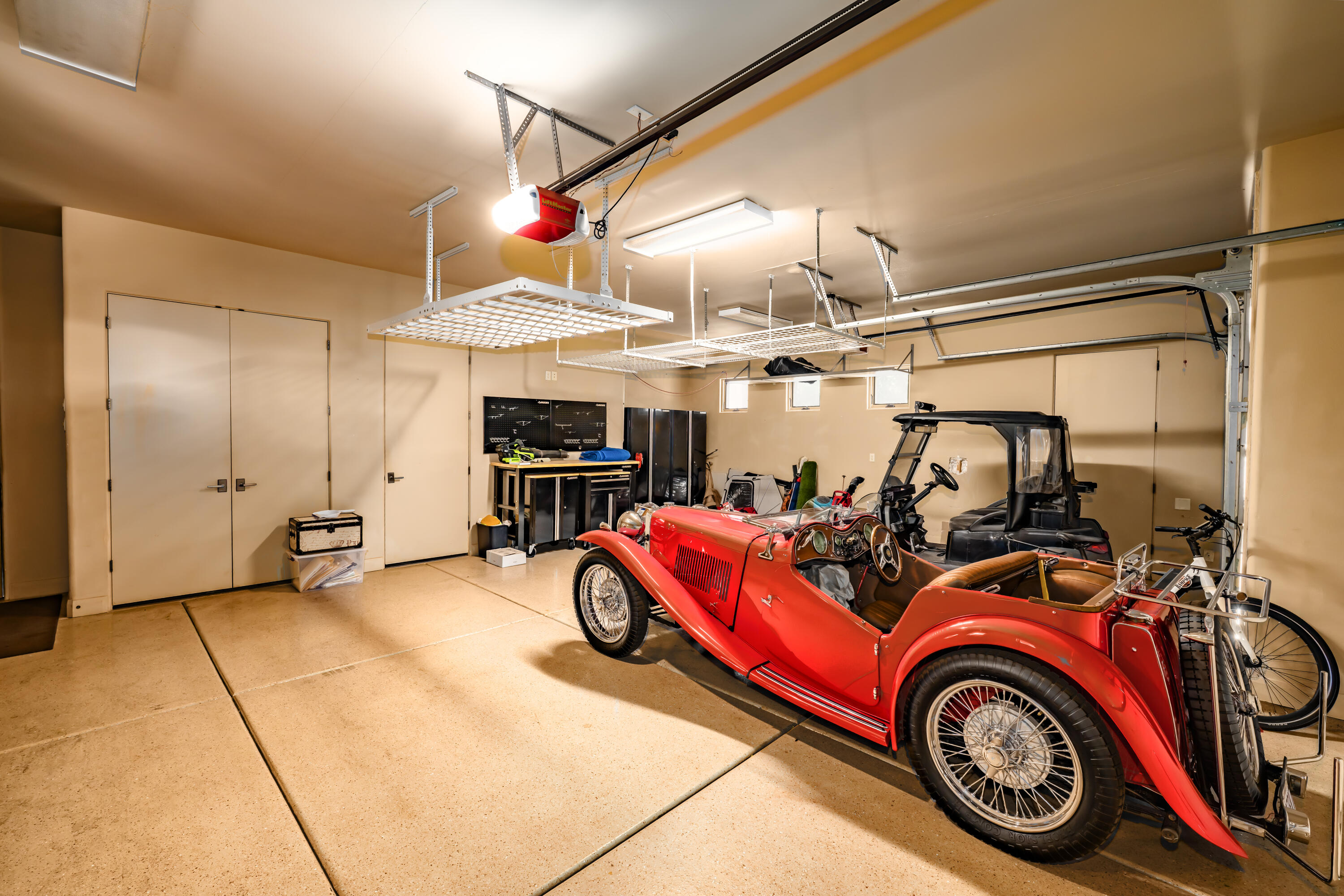 KACHINA SPRINGS EAST AT ENTRADA - Residential