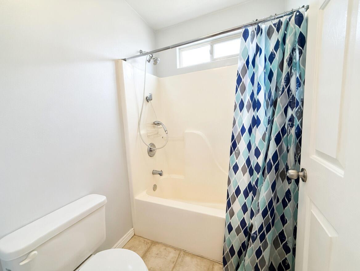 HAWK HOLLOW TOWNHOMES - Residential