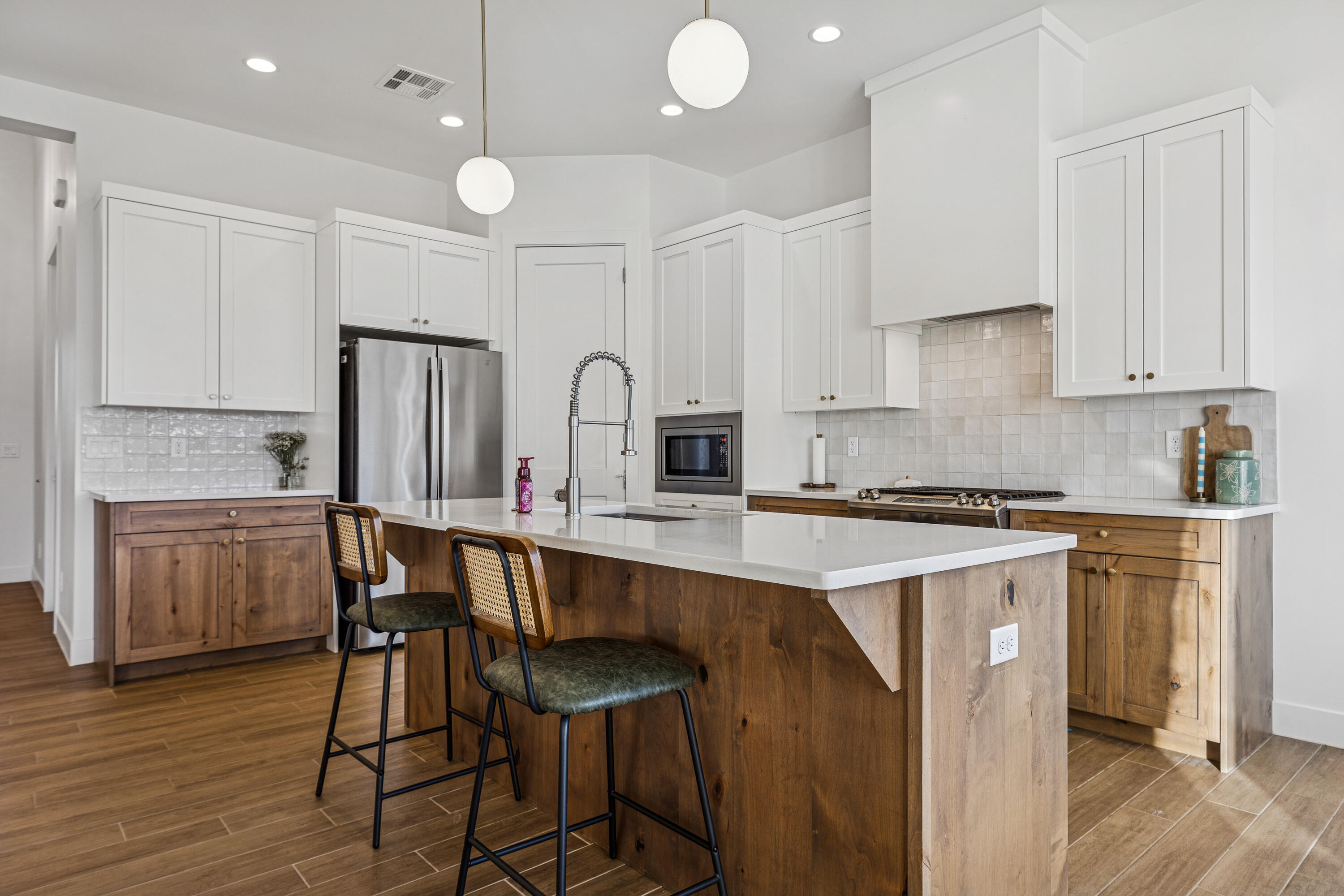 ROADRUNNER RIDGE - Residential