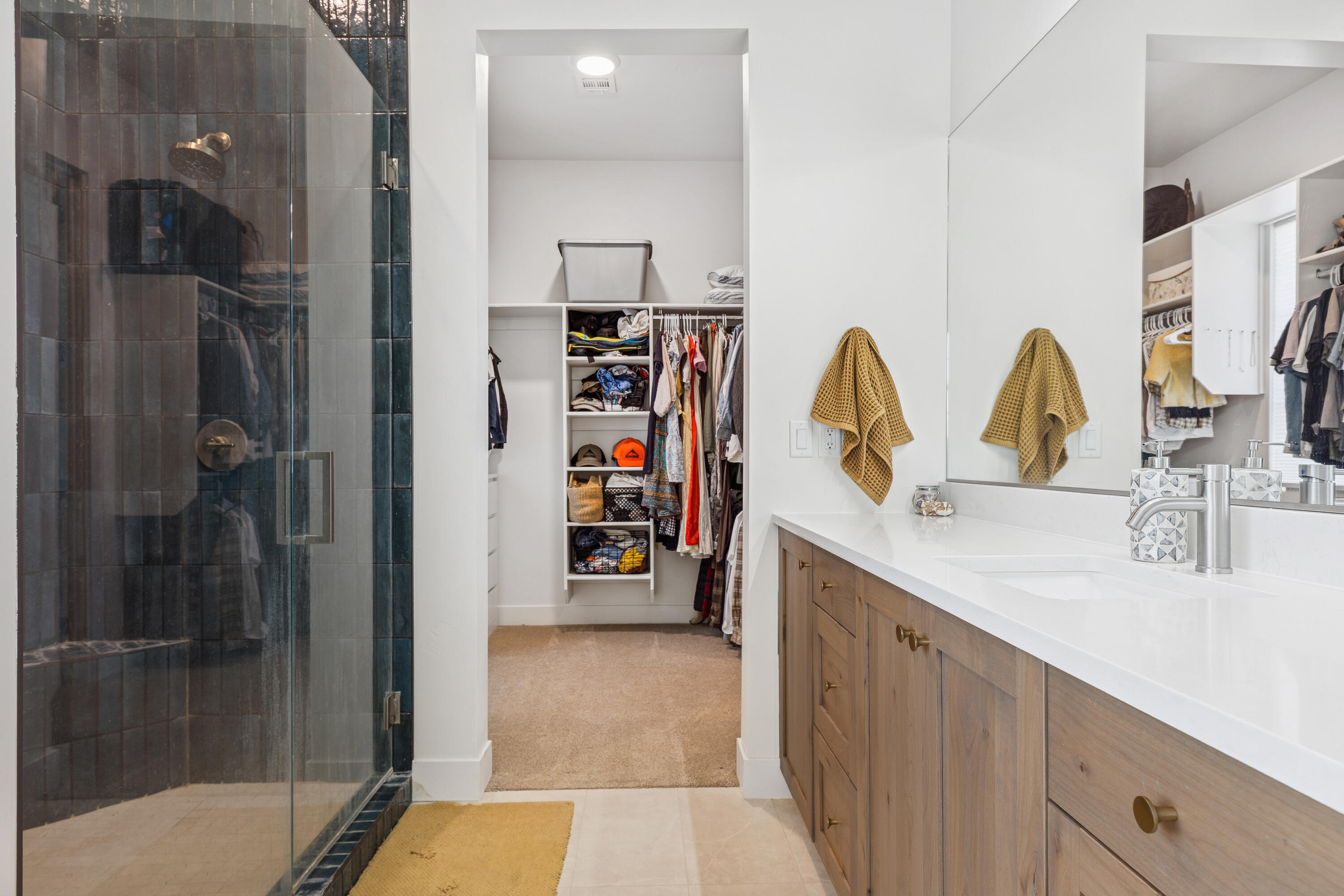 ROADRUNNER RIDGE - Residential