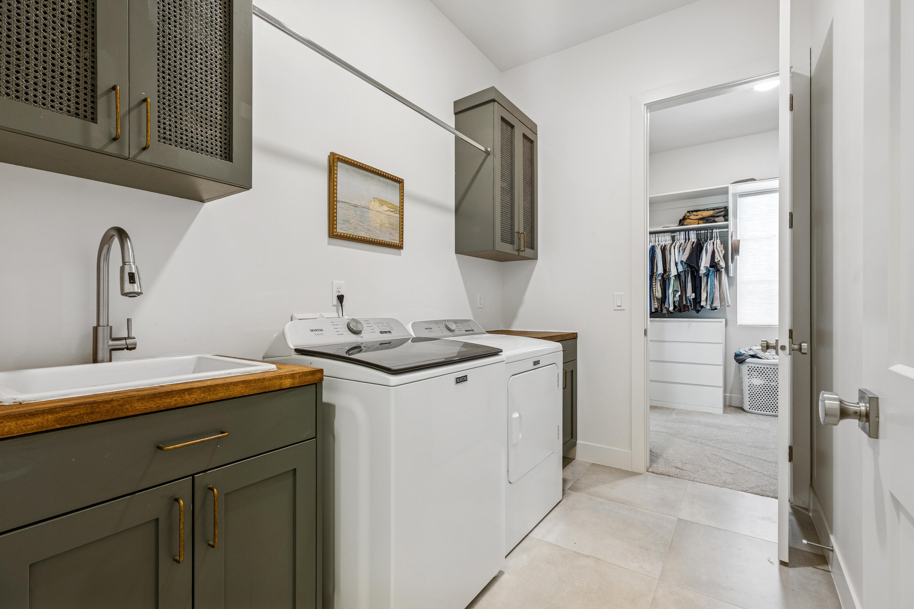 ROADRUNNER RIDGE - Residential