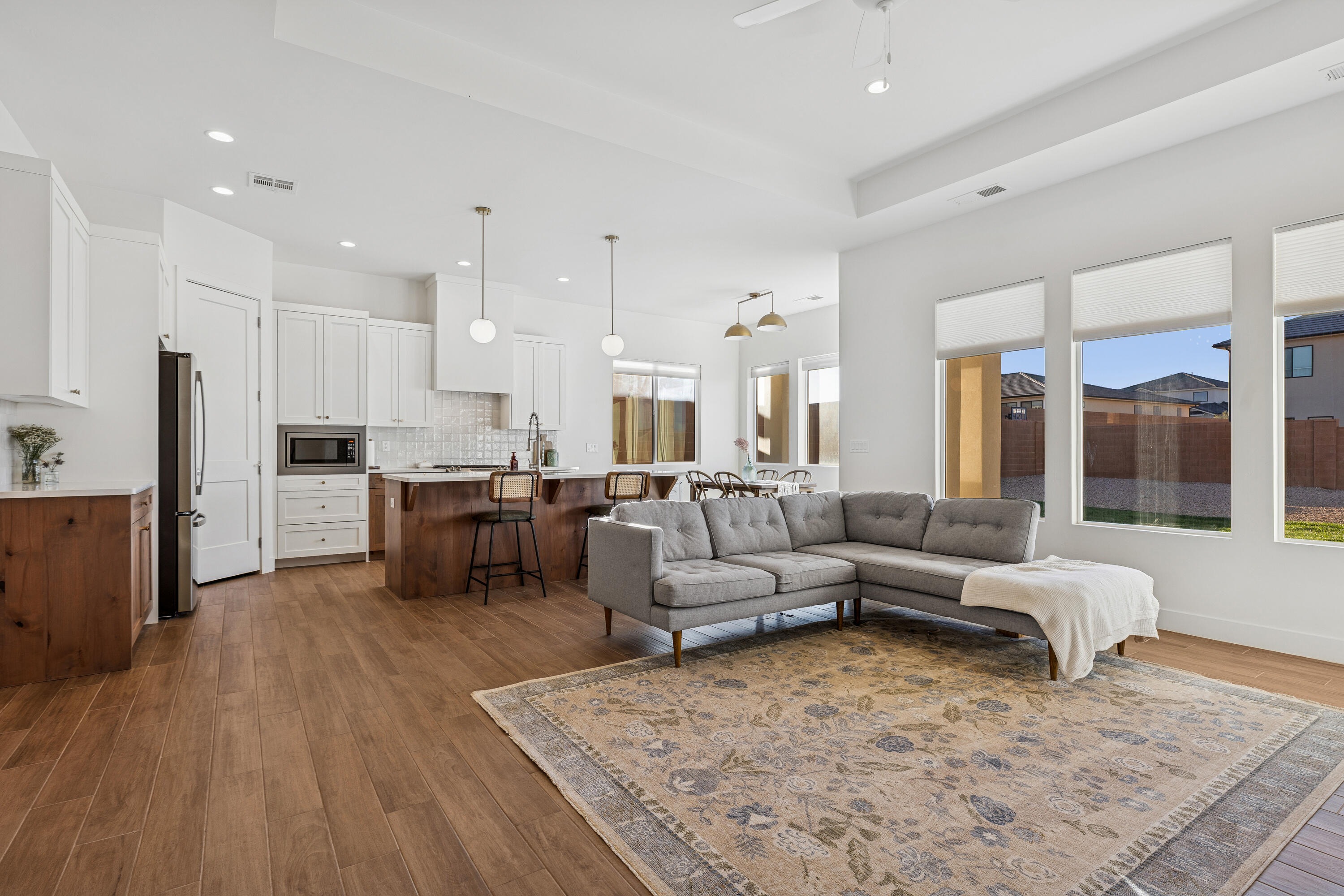 ROADRUNNER RIDGE - Residential