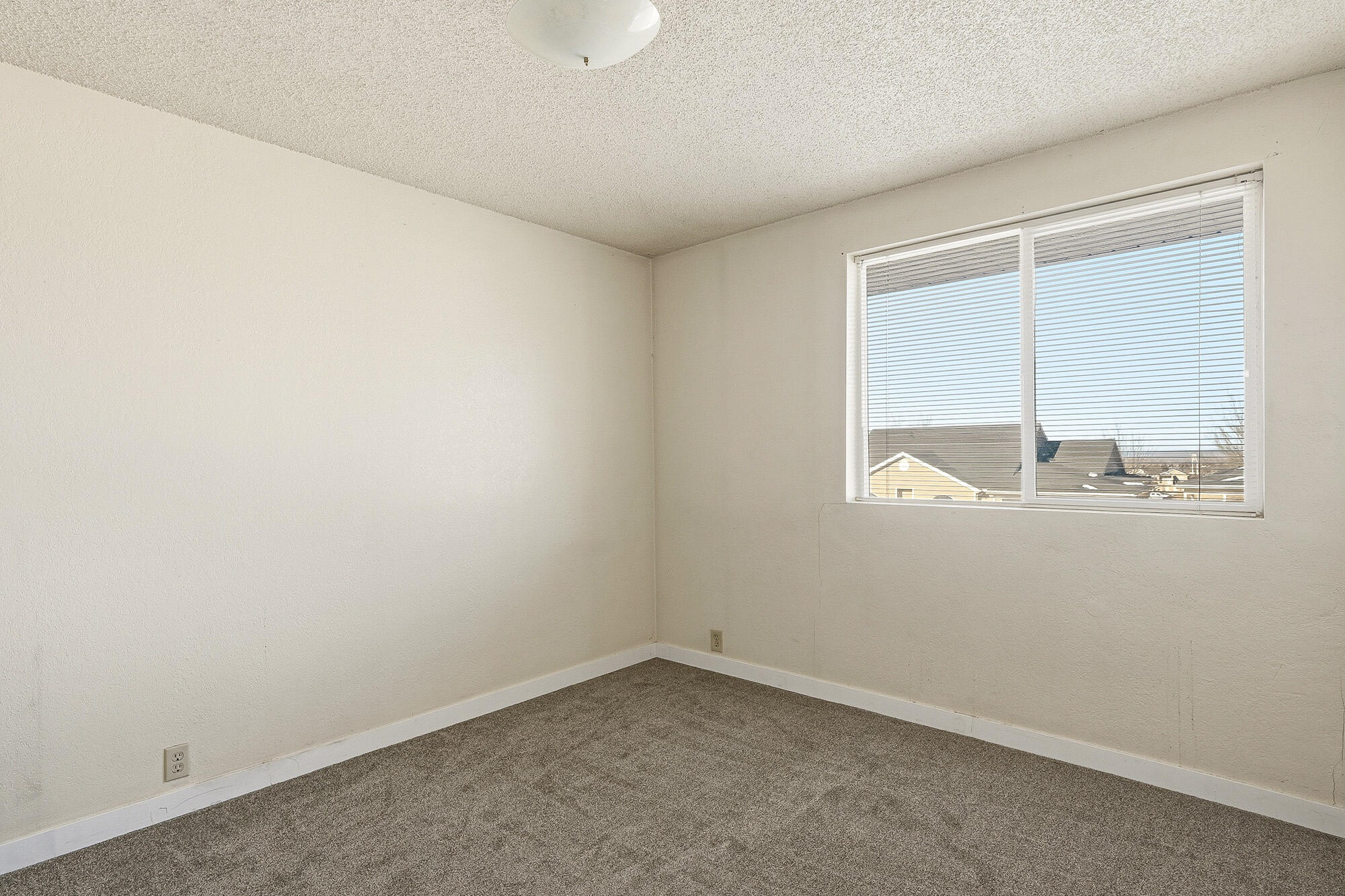 EAST RIDGE - Residential Income