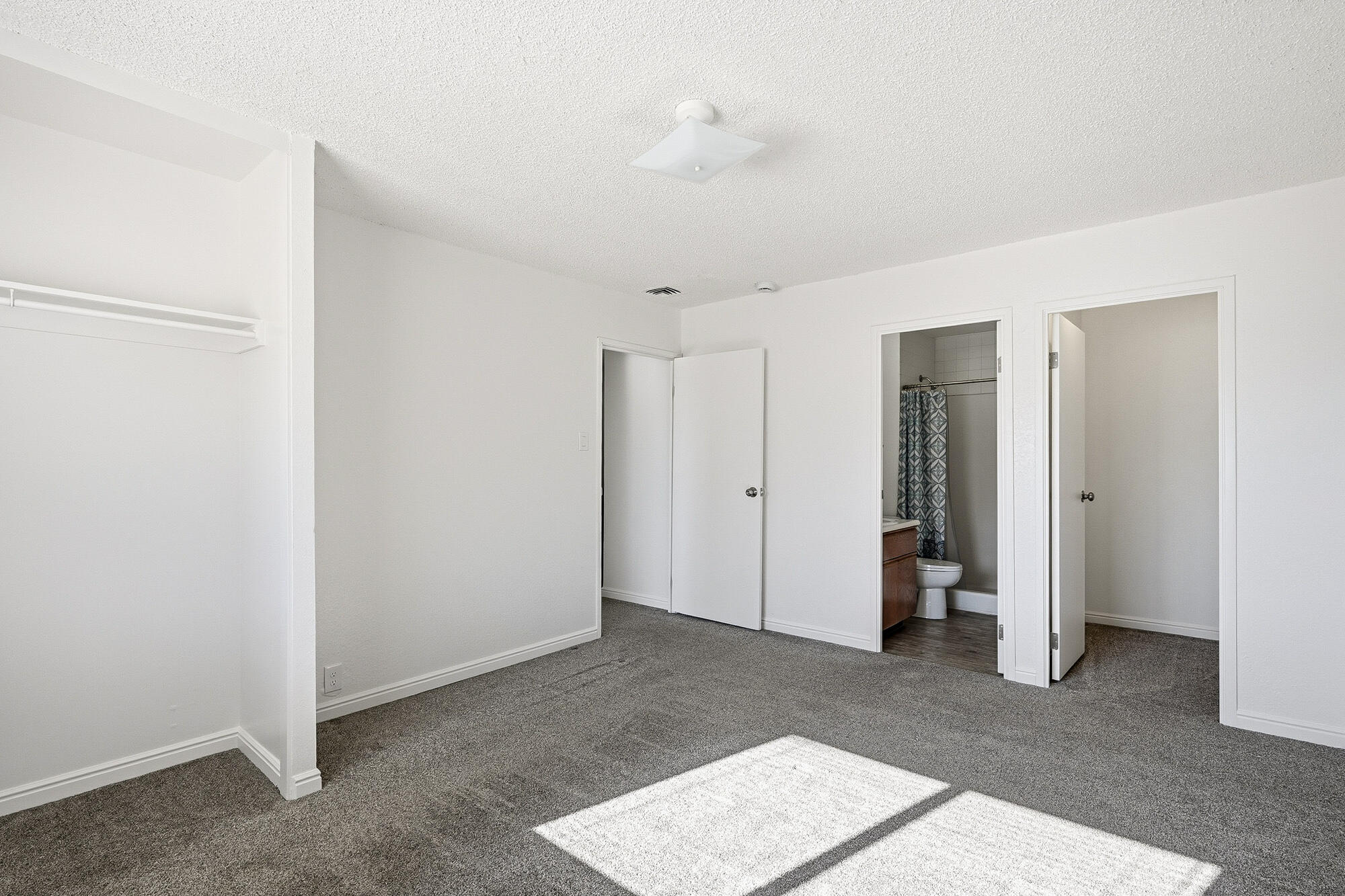 EAST RIDGE - Residential Income