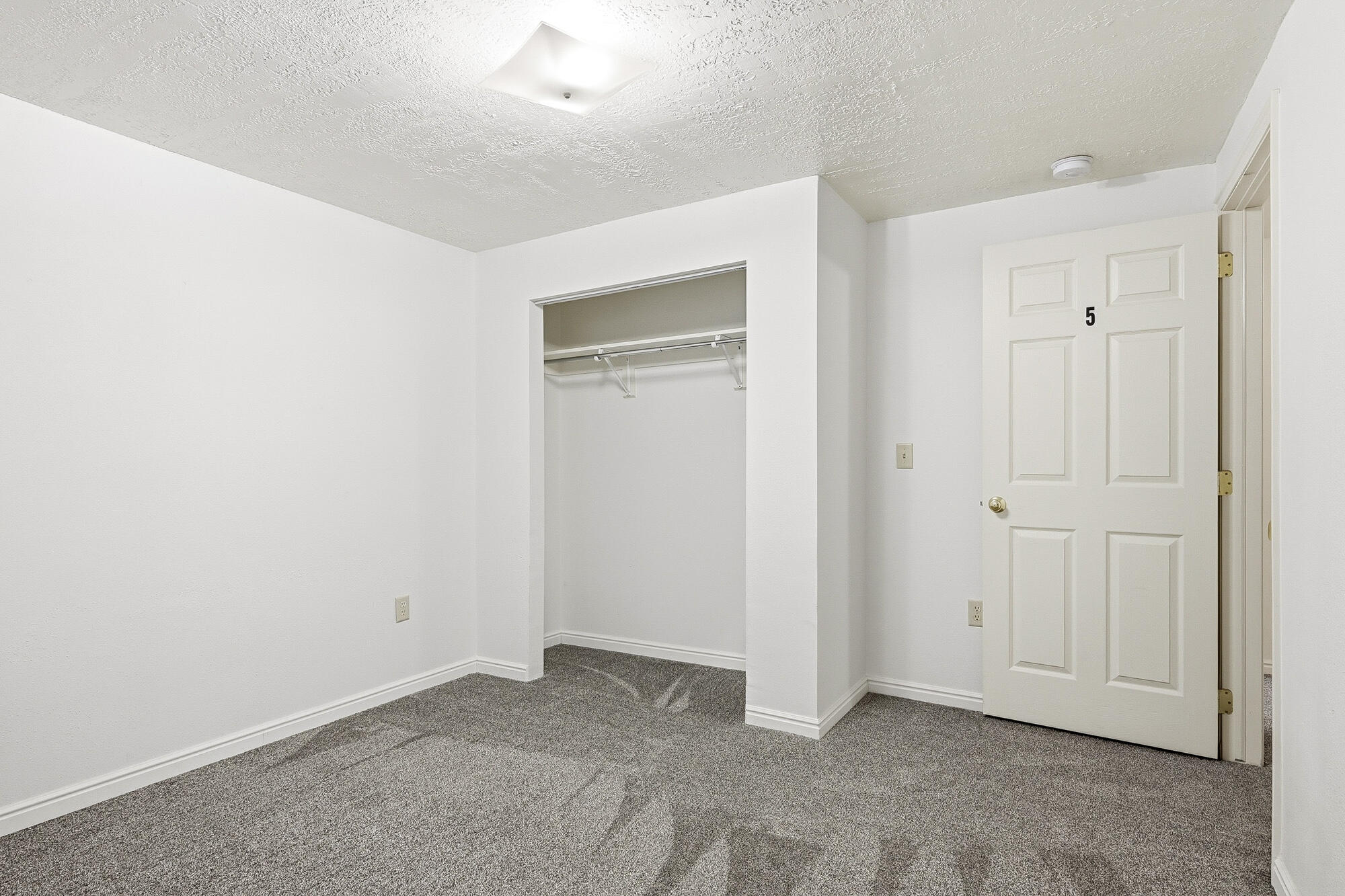 EAST RIDGE - Residential Income