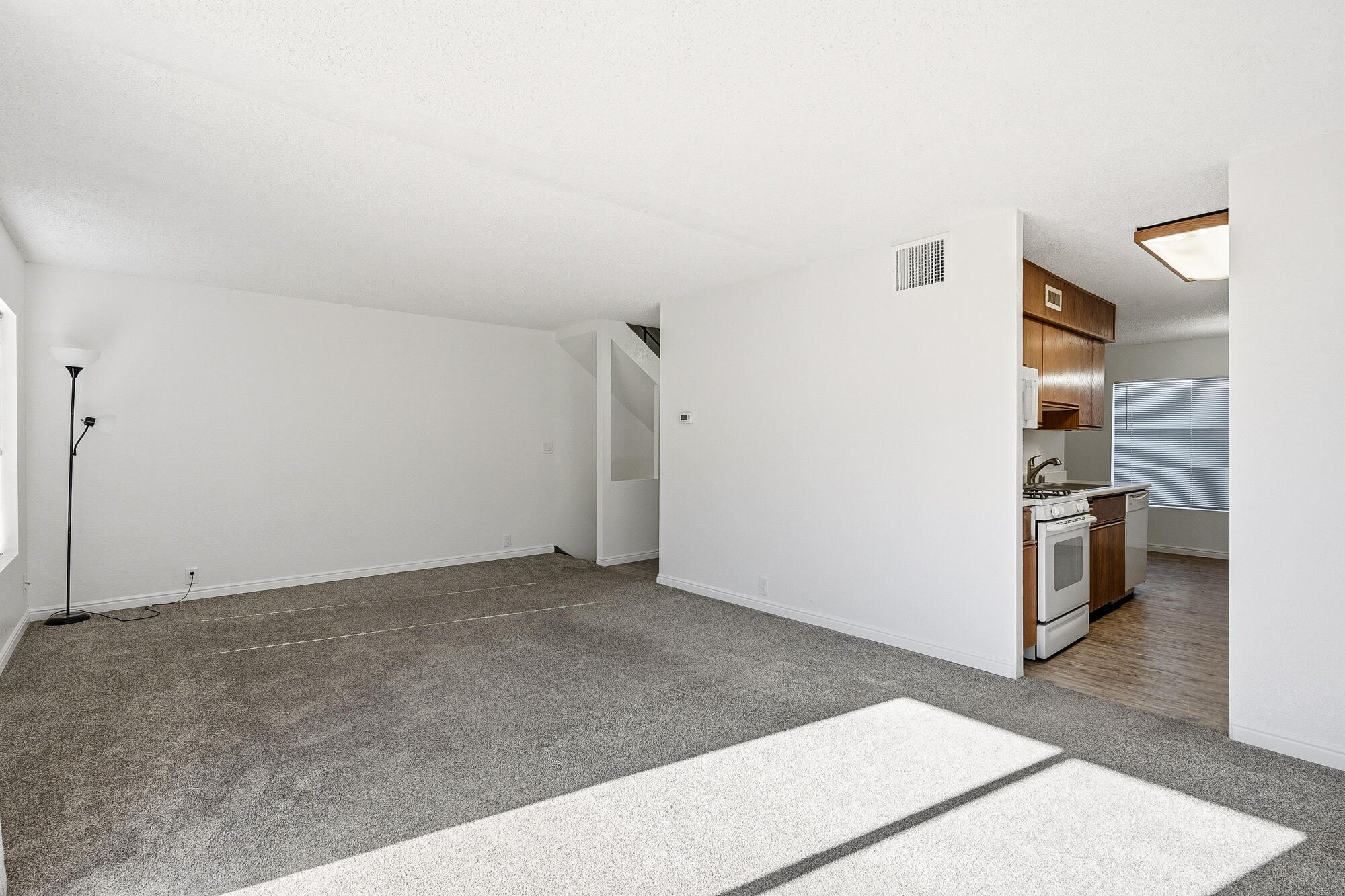 EAST RIDGE - Residential Income