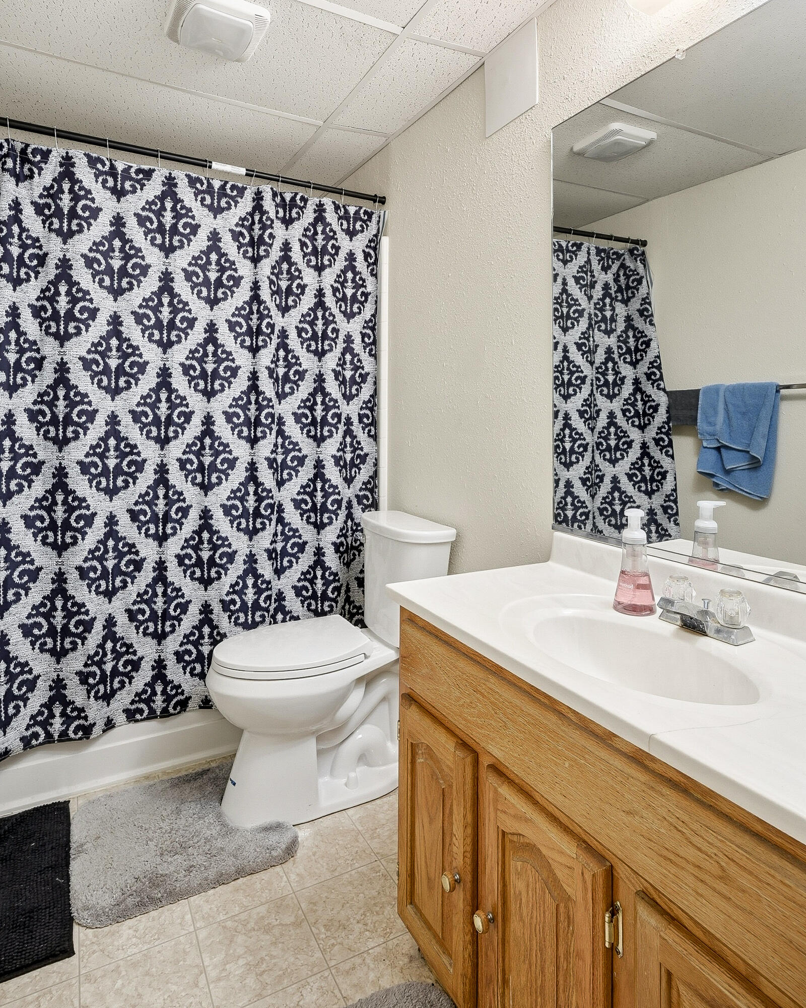 EAST RIDGE - Residential Income