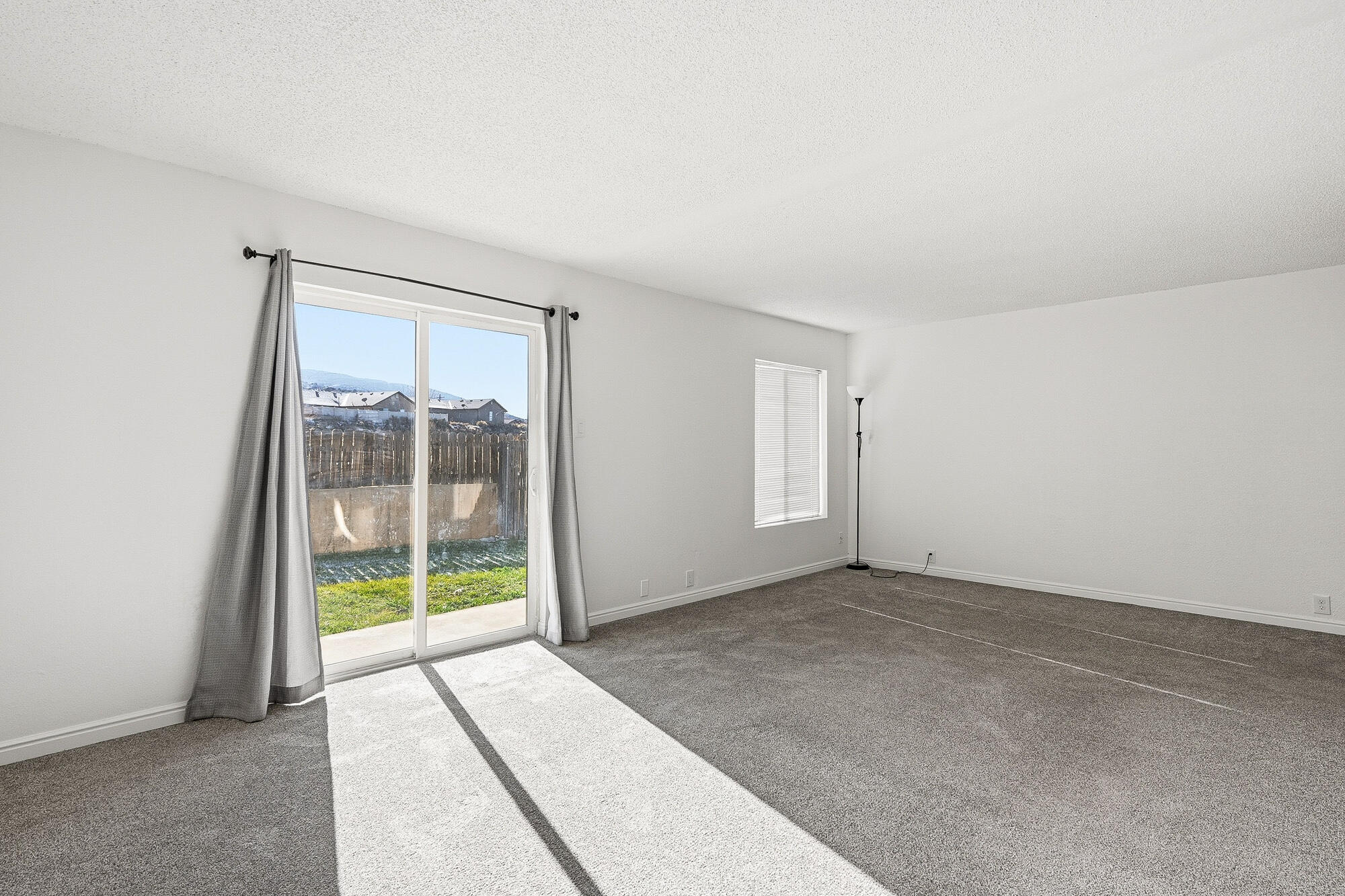 EAST RIDGE - Residential Income