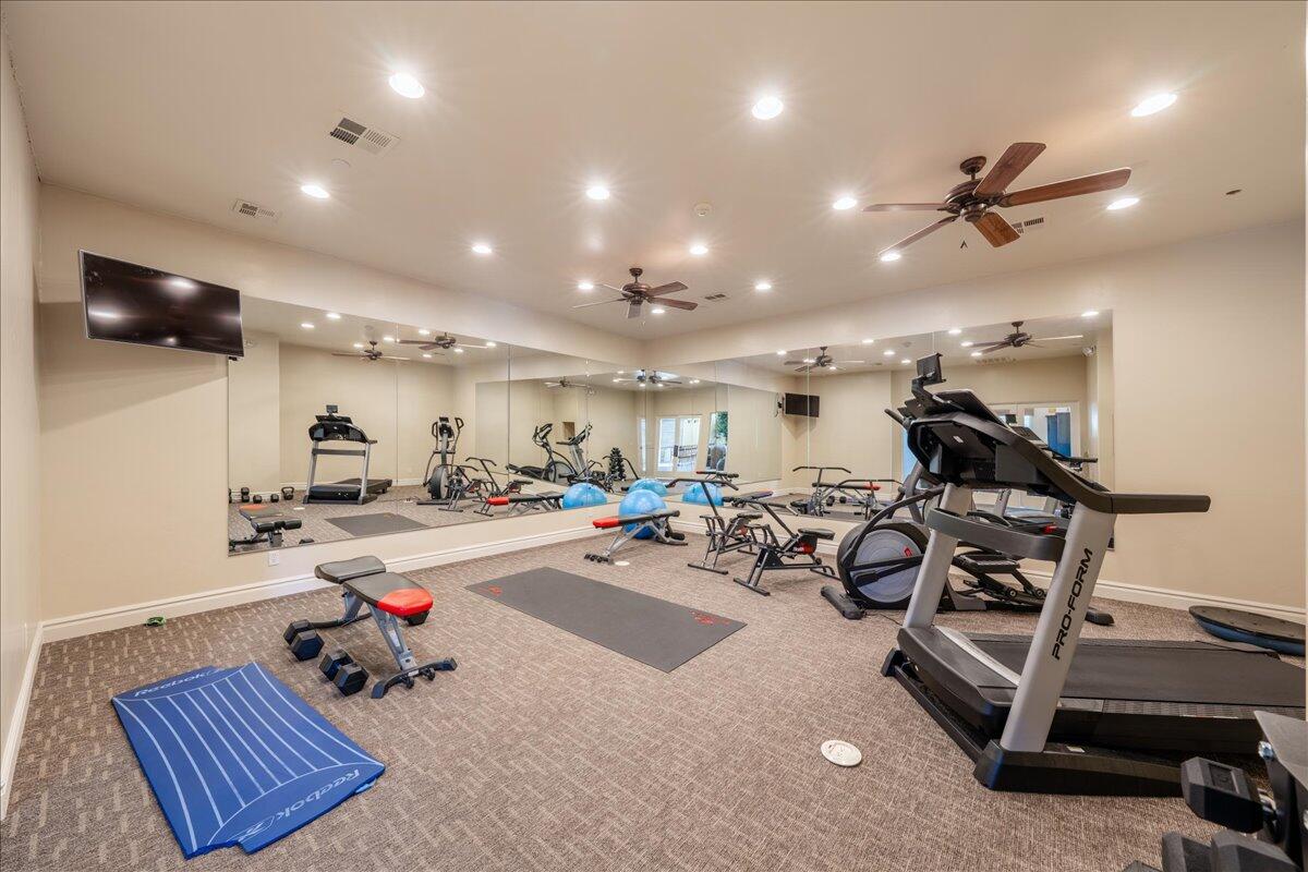 BELLA TERRAZZA AT SUNBROOK - Residential