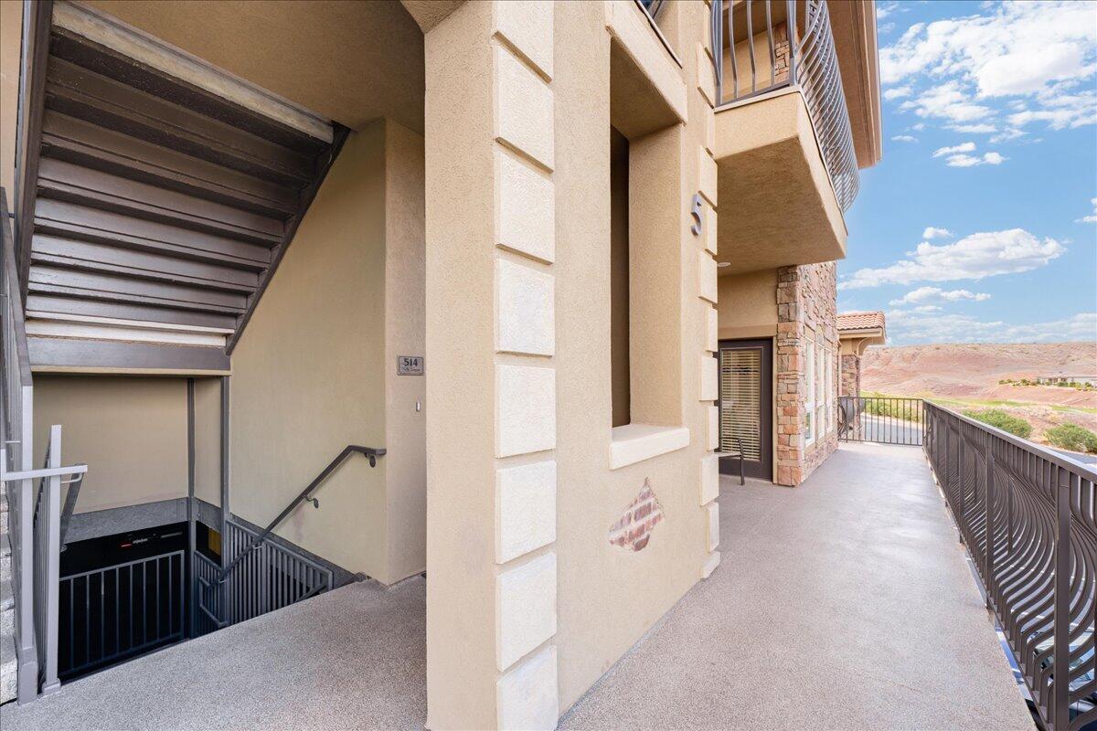 BELLA TERRAZZA AT SUNBROOK - Residential