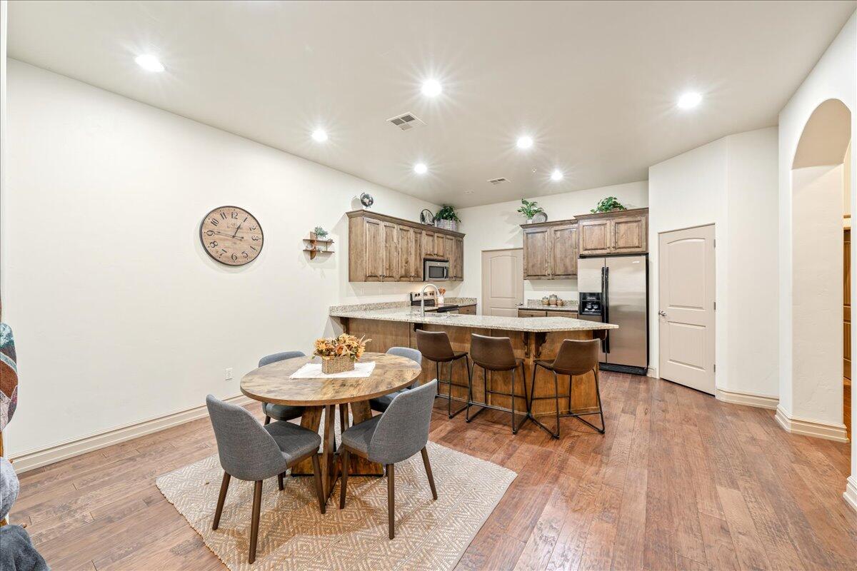 BELLA TERRAZZA AT SUNBROOK - Residential