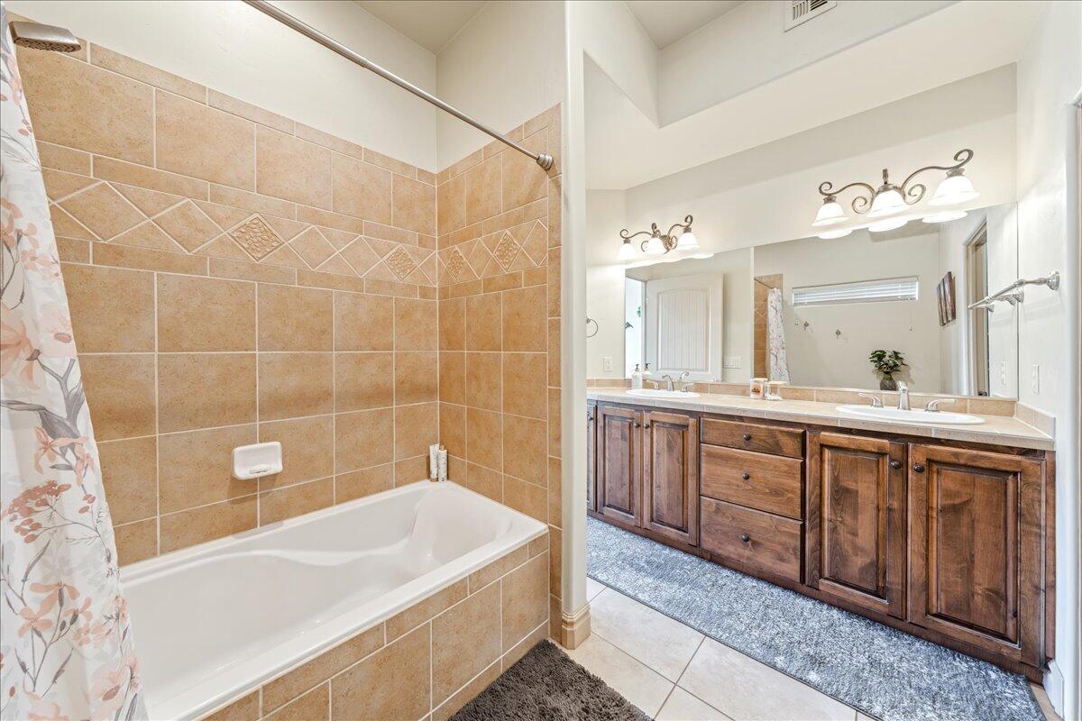 BELLA TERRAZZA AT SUNBROOK - Residential