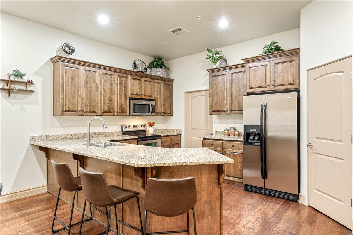 BELLA TERRAZZA AT SUNBROOK - Residential