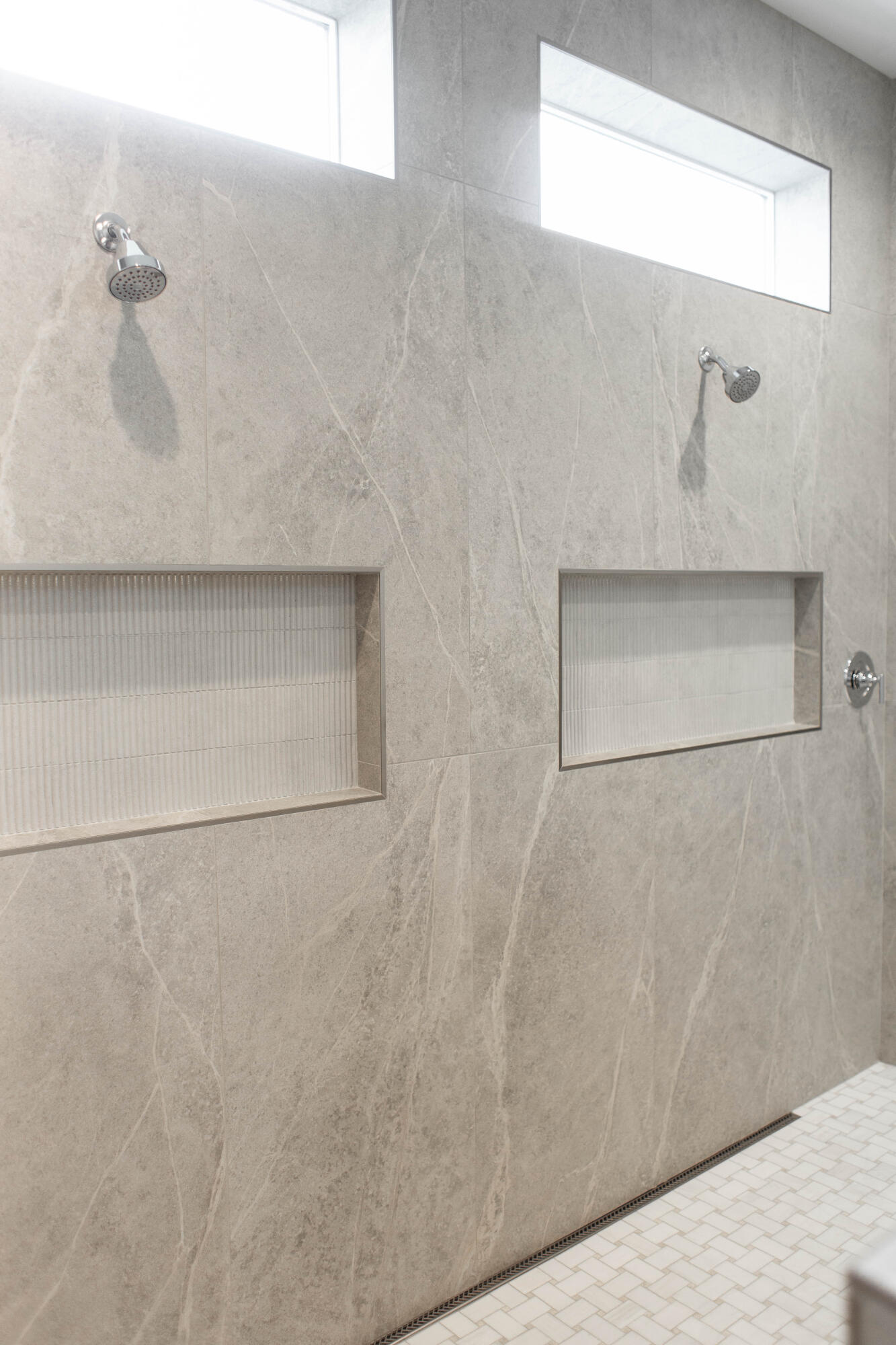 QUEENSRIDGE - Residential