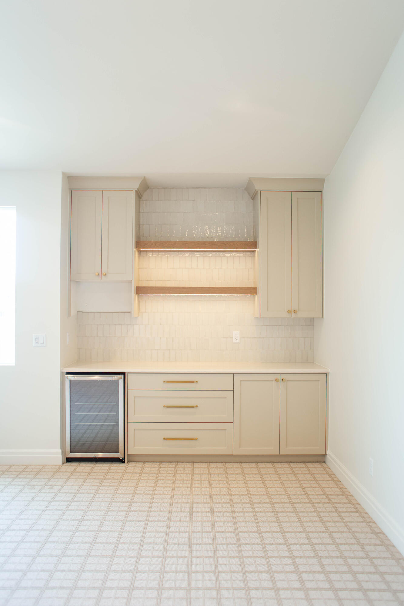 QUEENSRIDGE - Residential