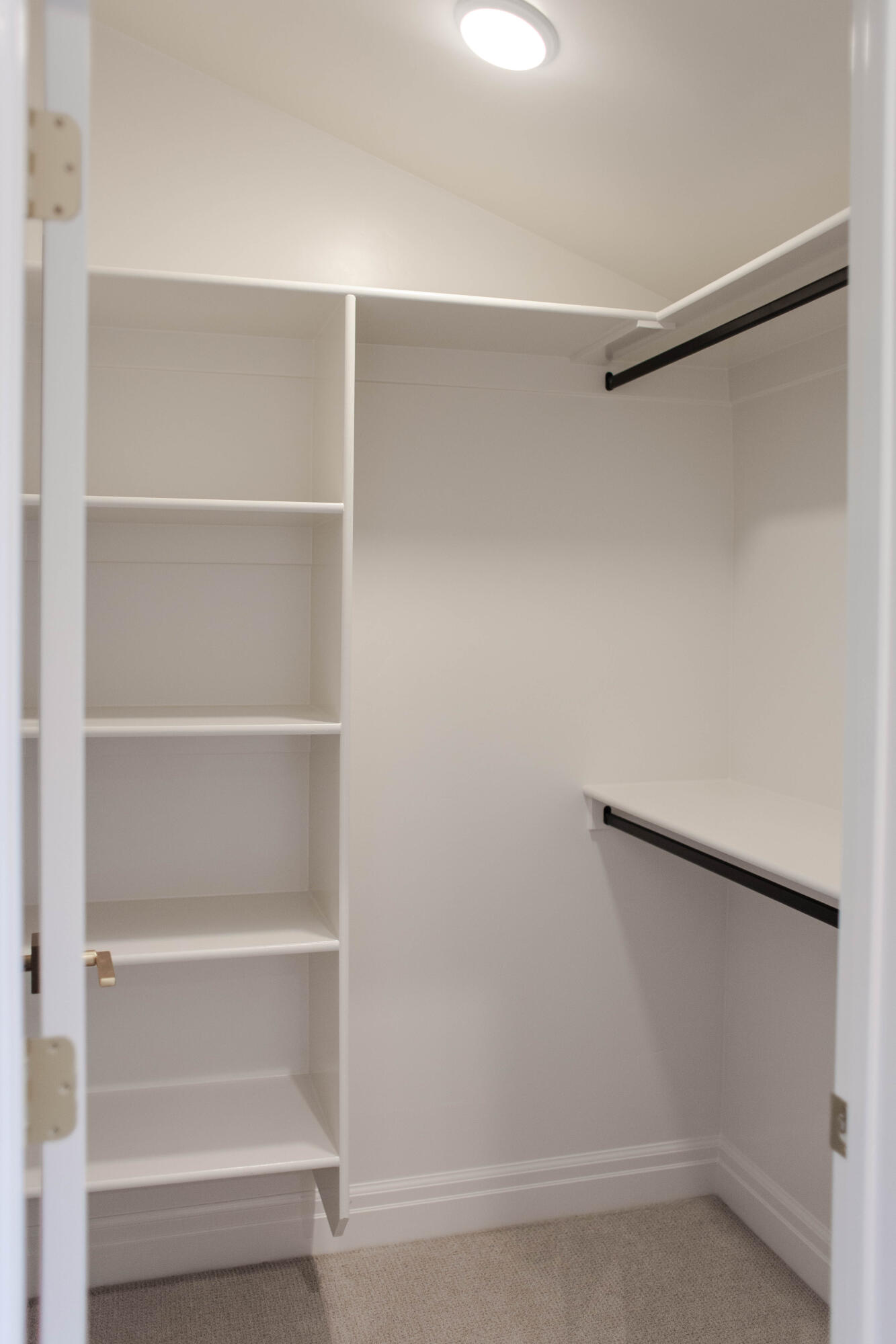 QUEENSRIDGE - Residential