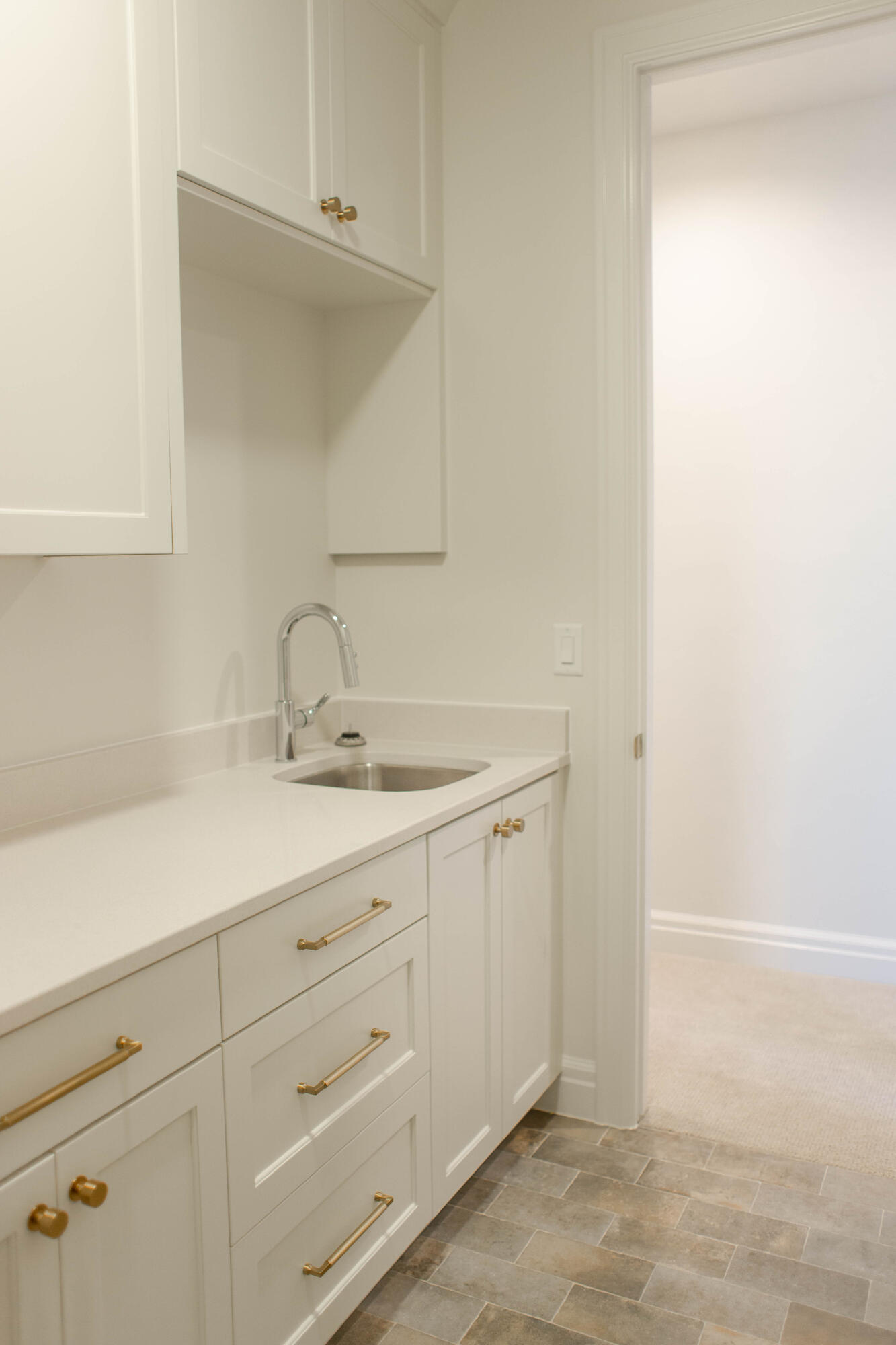 QUEENSRIDGE - Residential