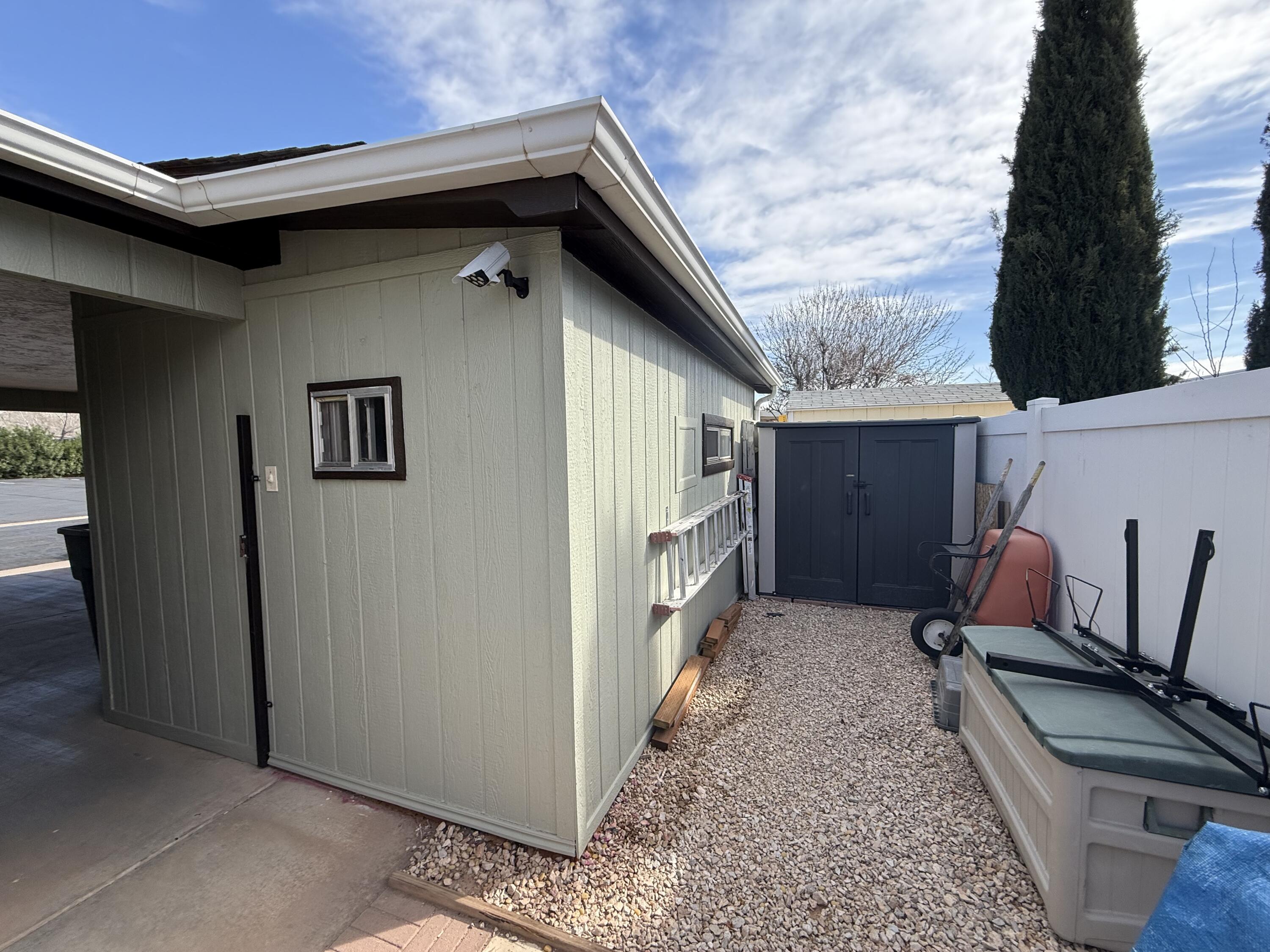 LAVA BLUFF MOBILE HOME PARK - Residential