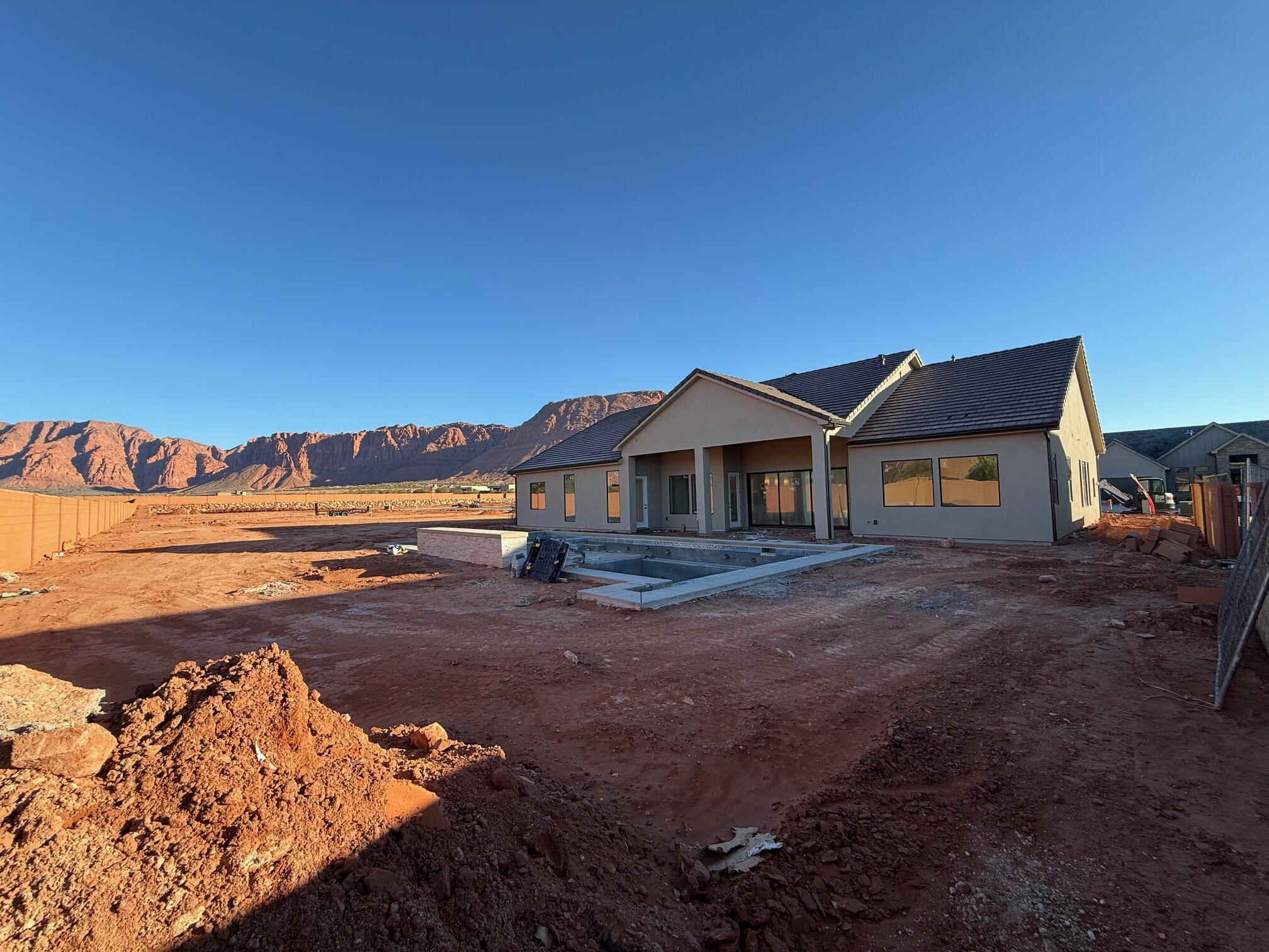 ONYX CANYON - Residential