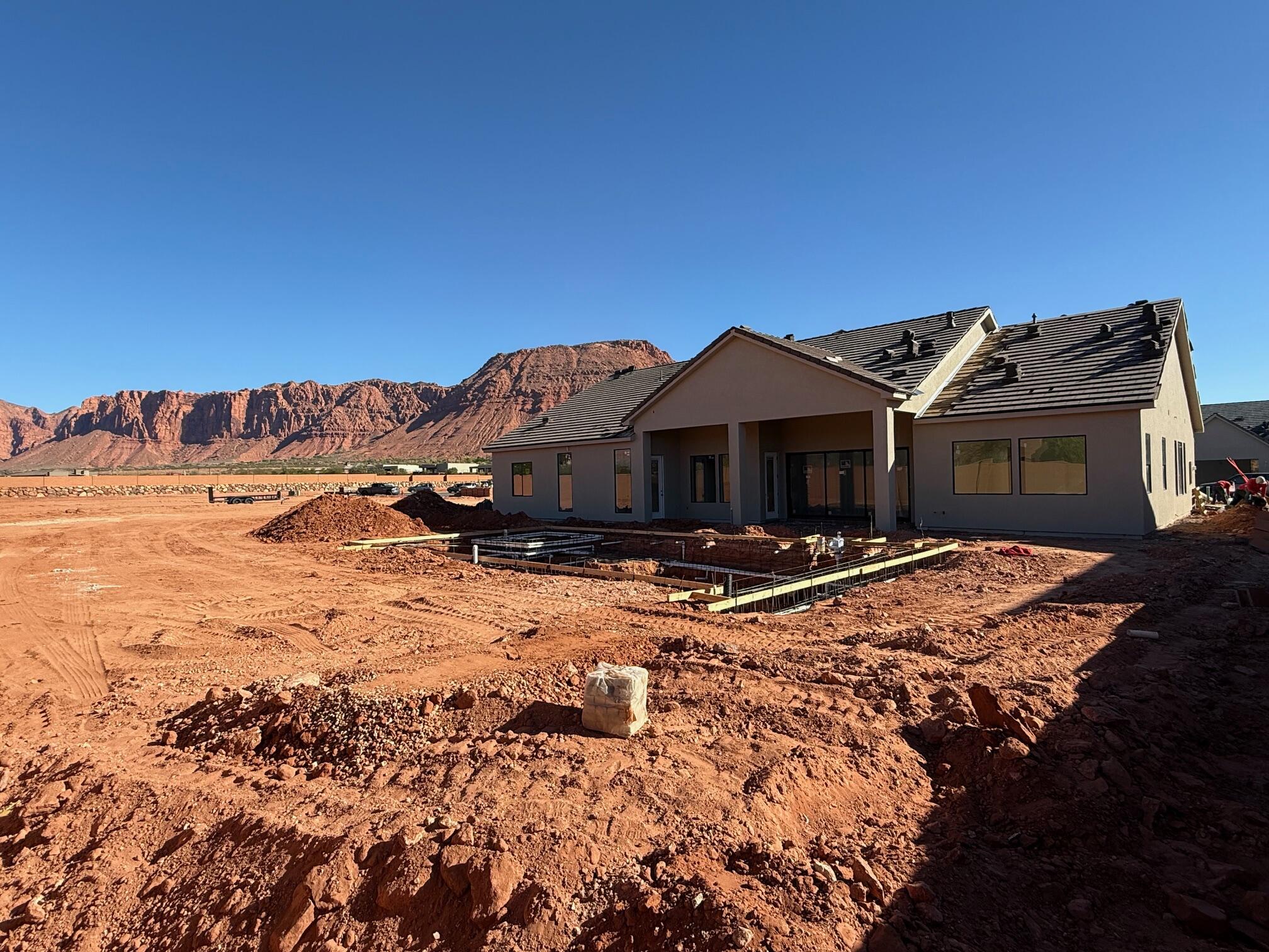 ONYX CANYON - Residential