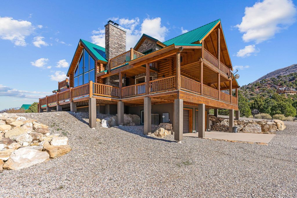Photo of 2015 S High Juniper DR, Cedar City, UT 84720 (MLS # 26-271758)