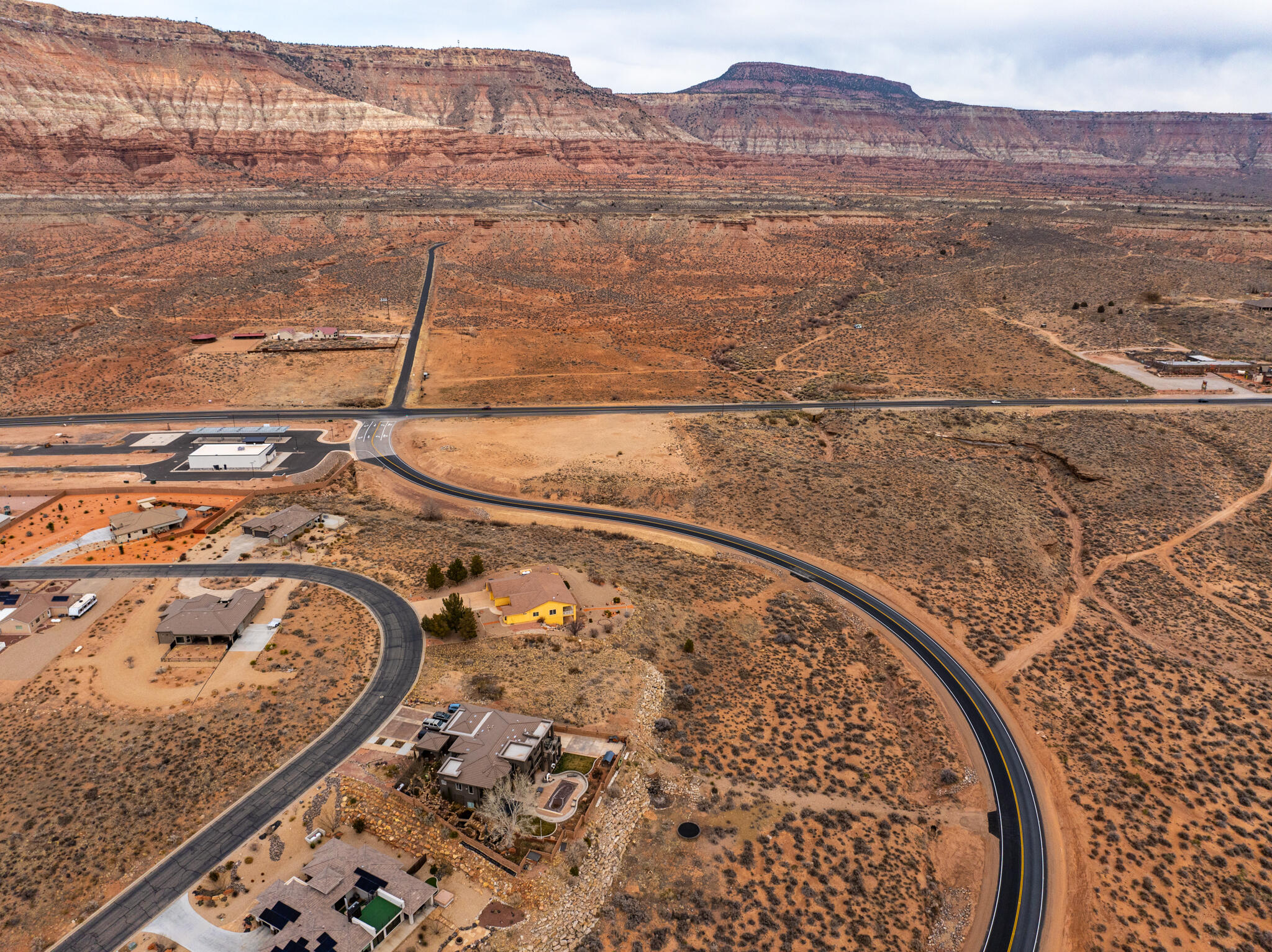 DESERT GARDEN ESTATES - Land