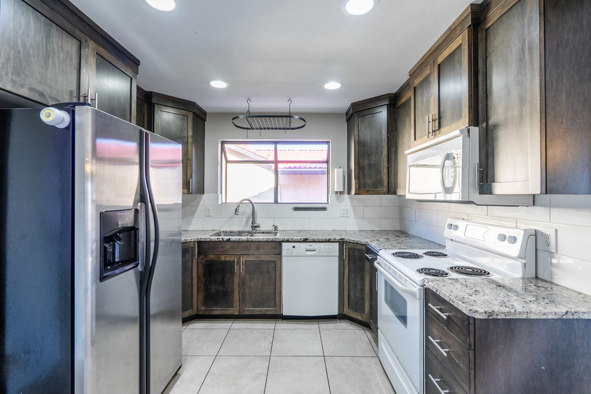 GARDENS SOUTH CONDOS - Residential