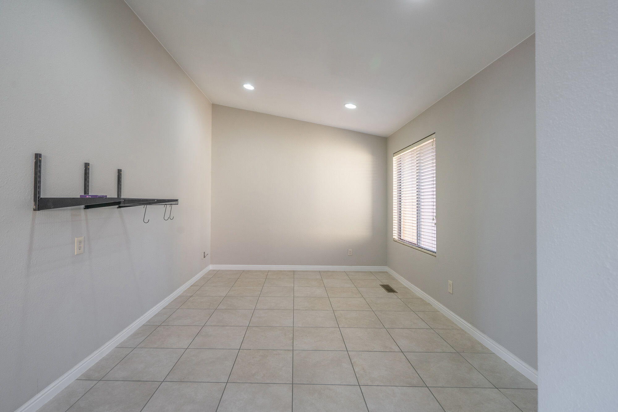 GARDENS SOUTH CONDOS - Residential