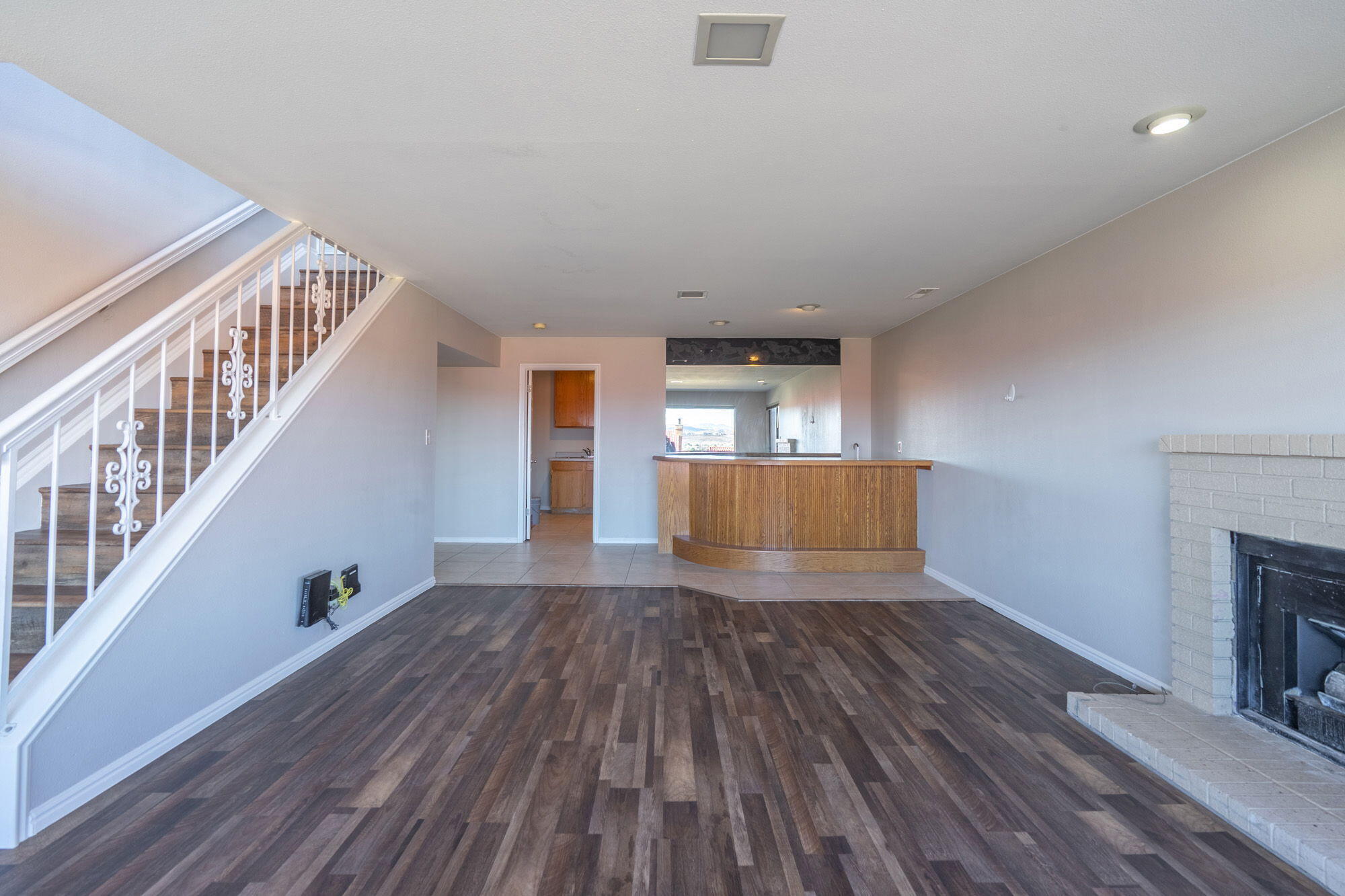 GARDENS SOUTH CONDOS - Residential