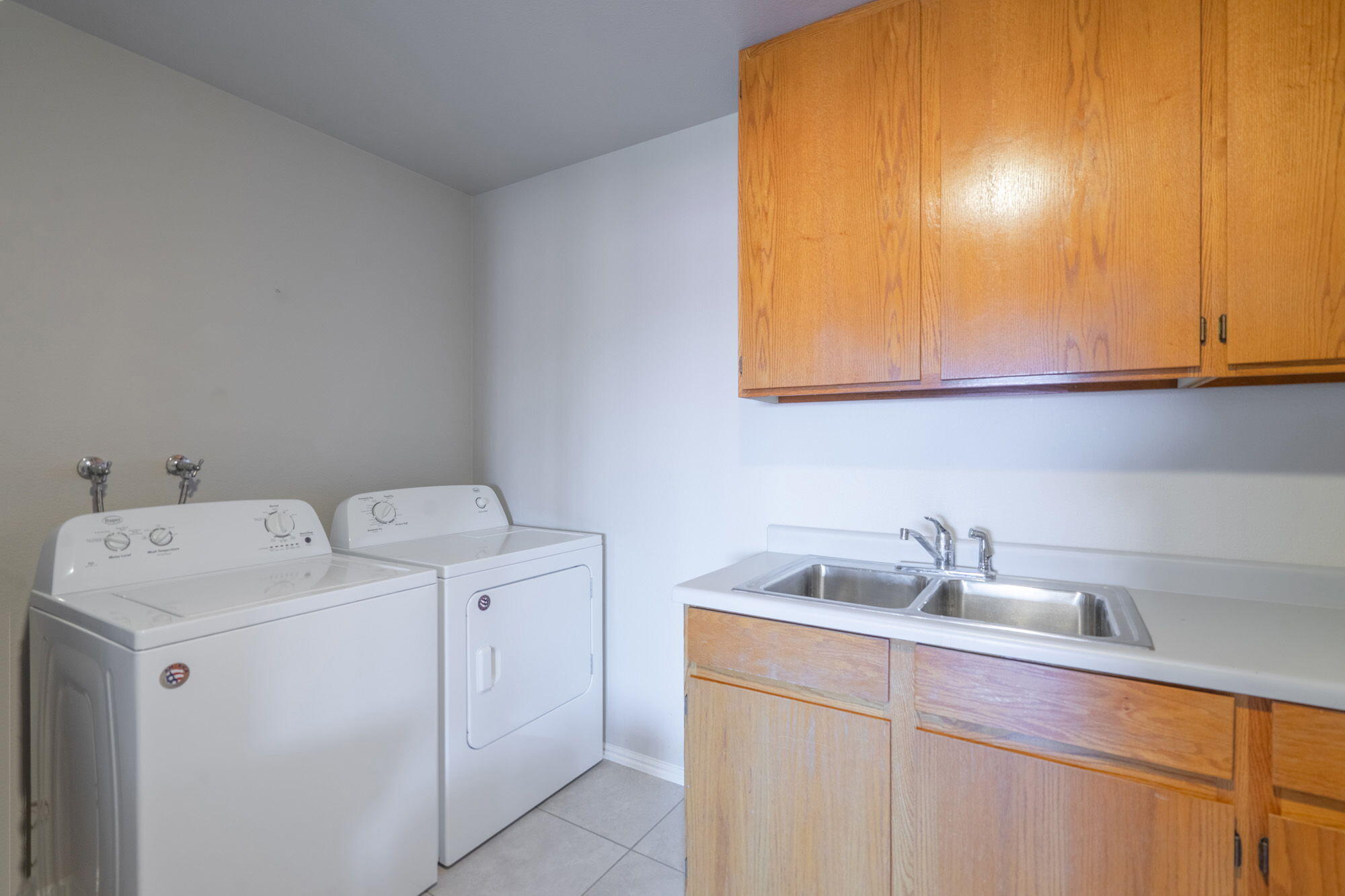 GARDENS SOUTH CONDOS - Residential