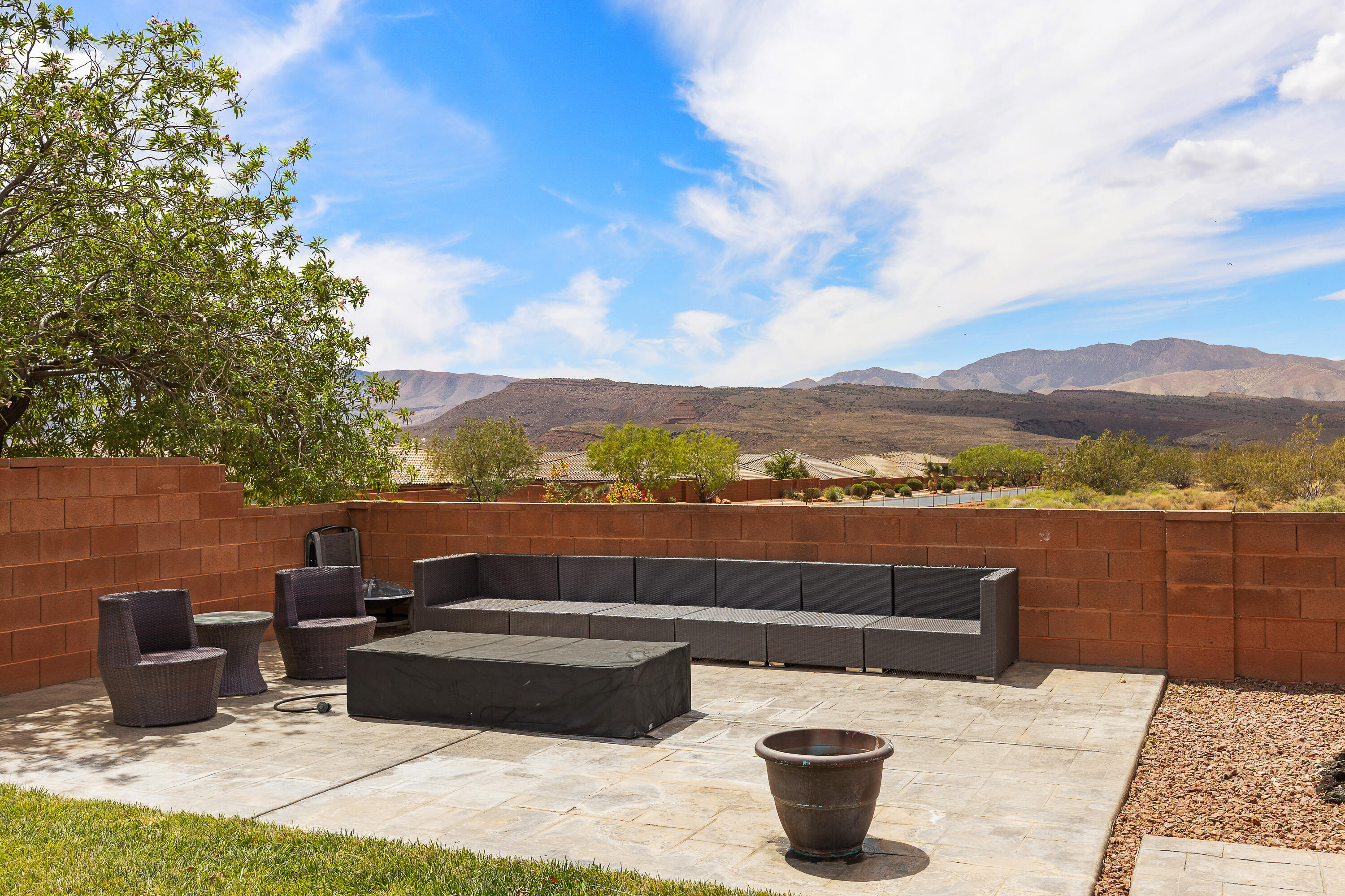 QUAIL COVE - Residential