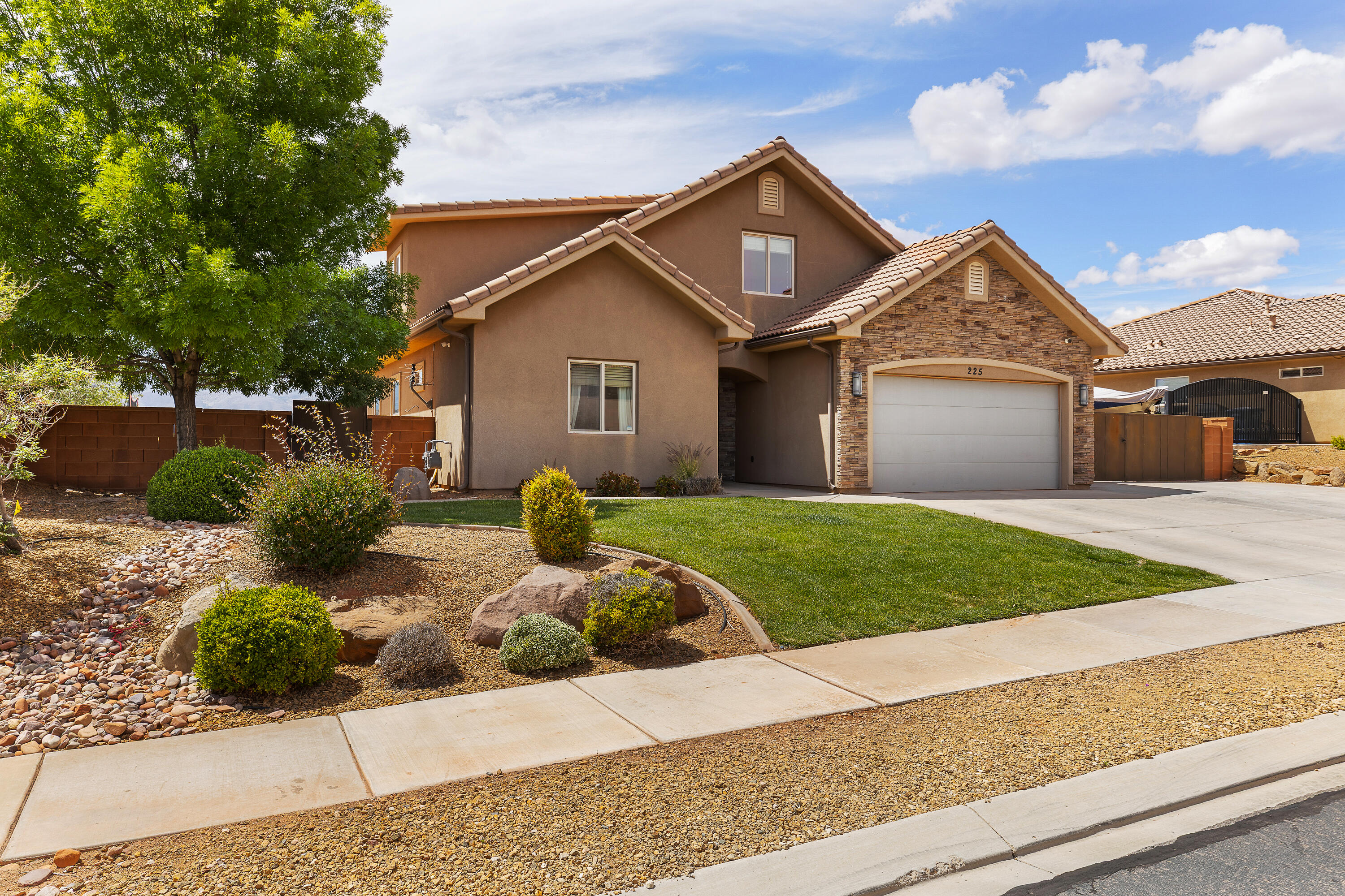 QUAIL COVE - Residential