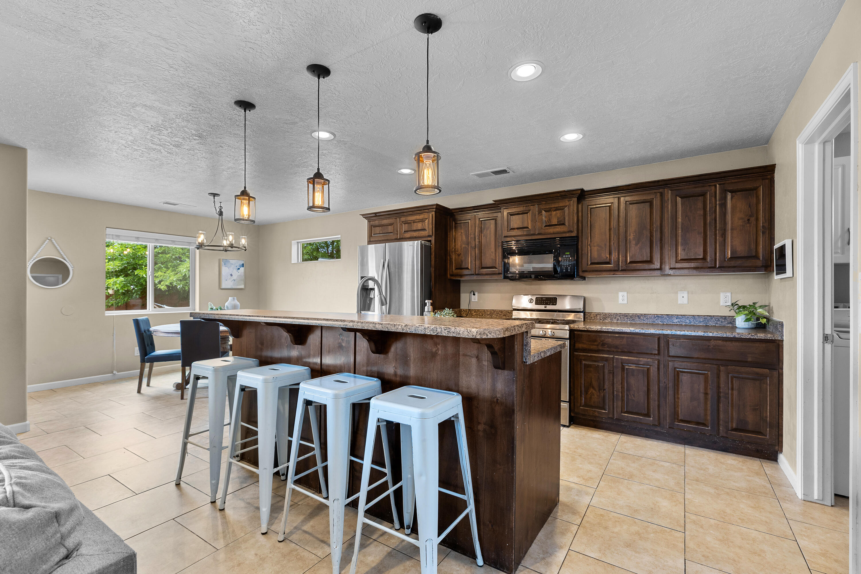 QUAIL COVE - Residential