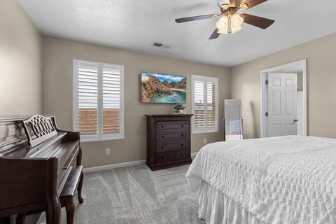 Tiny photo for 225 Falcon CT, Ivins, UT 84738 (MLS # 26-271896)