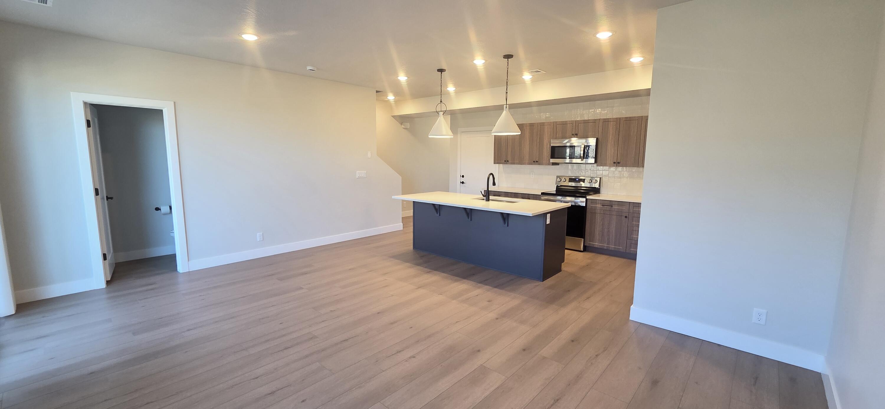 RISE AT CORAL CANYON - Residential