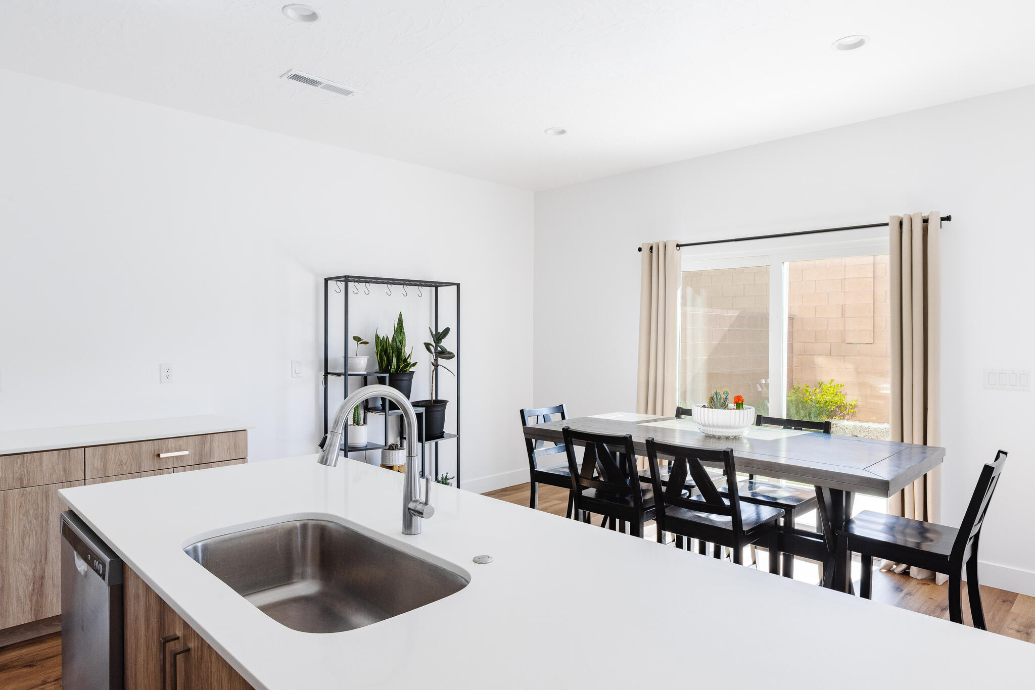 DESERT RIDGE - Residential