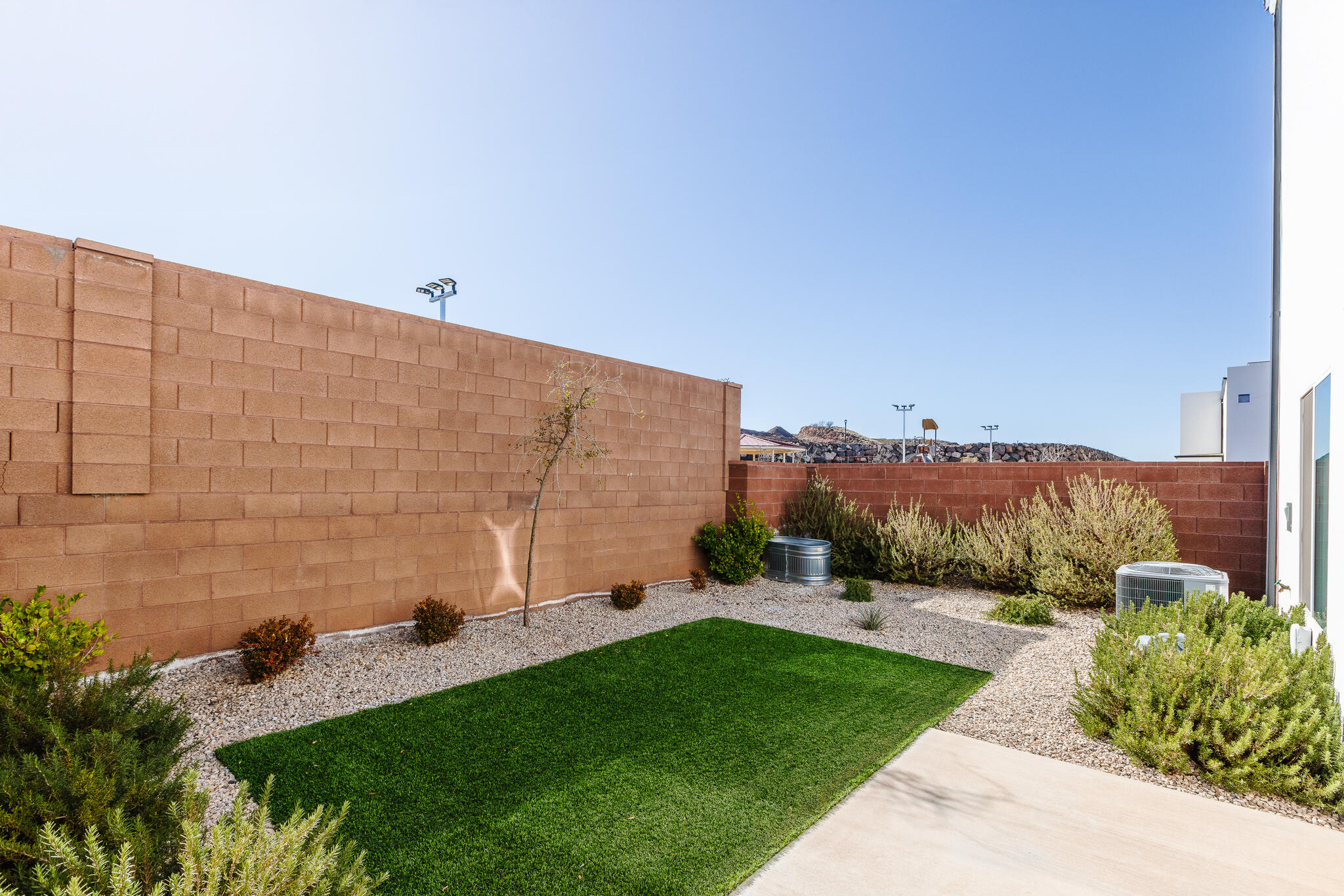 DESERT RIDGE - Residential