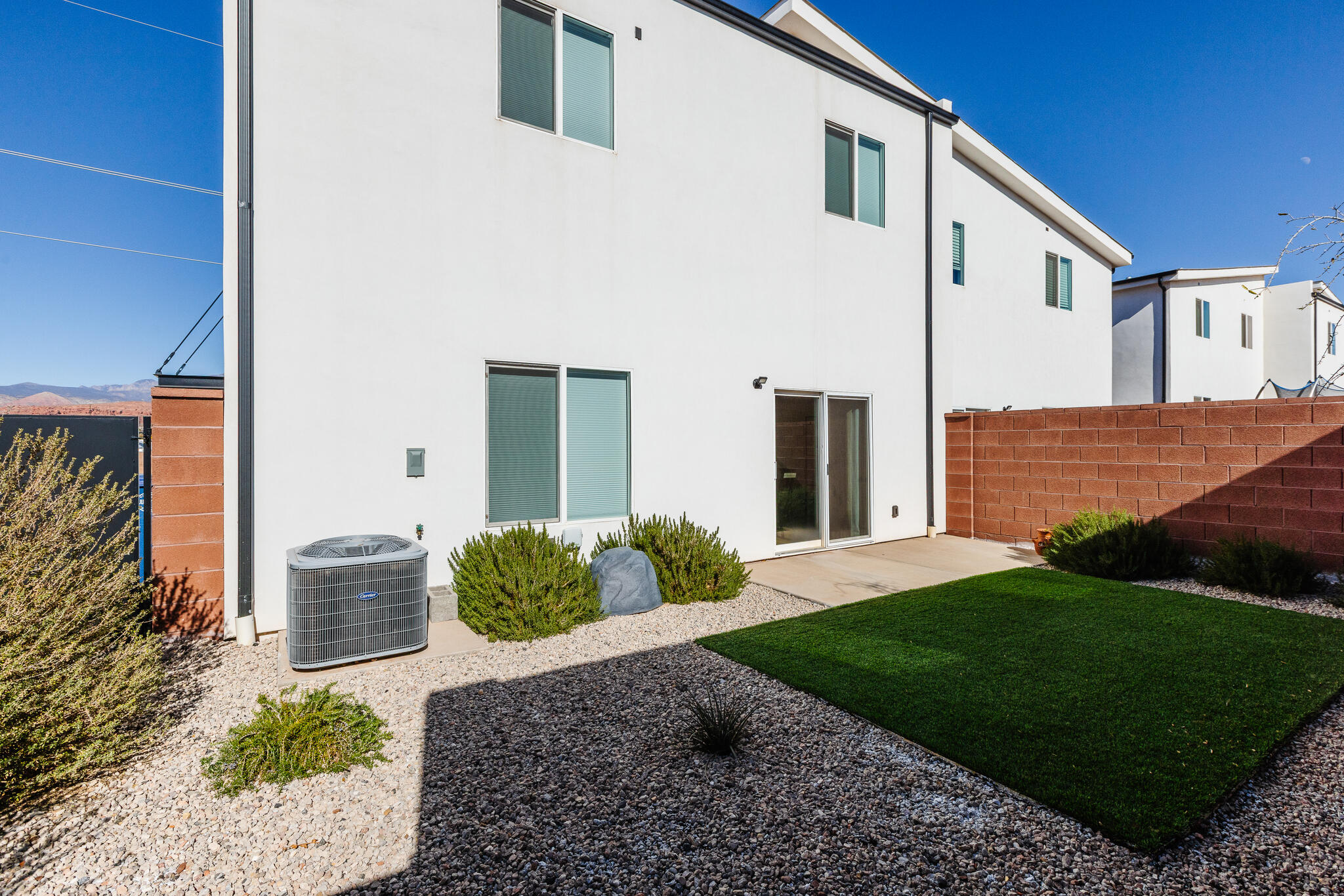 DESERT RIDGE - Residential