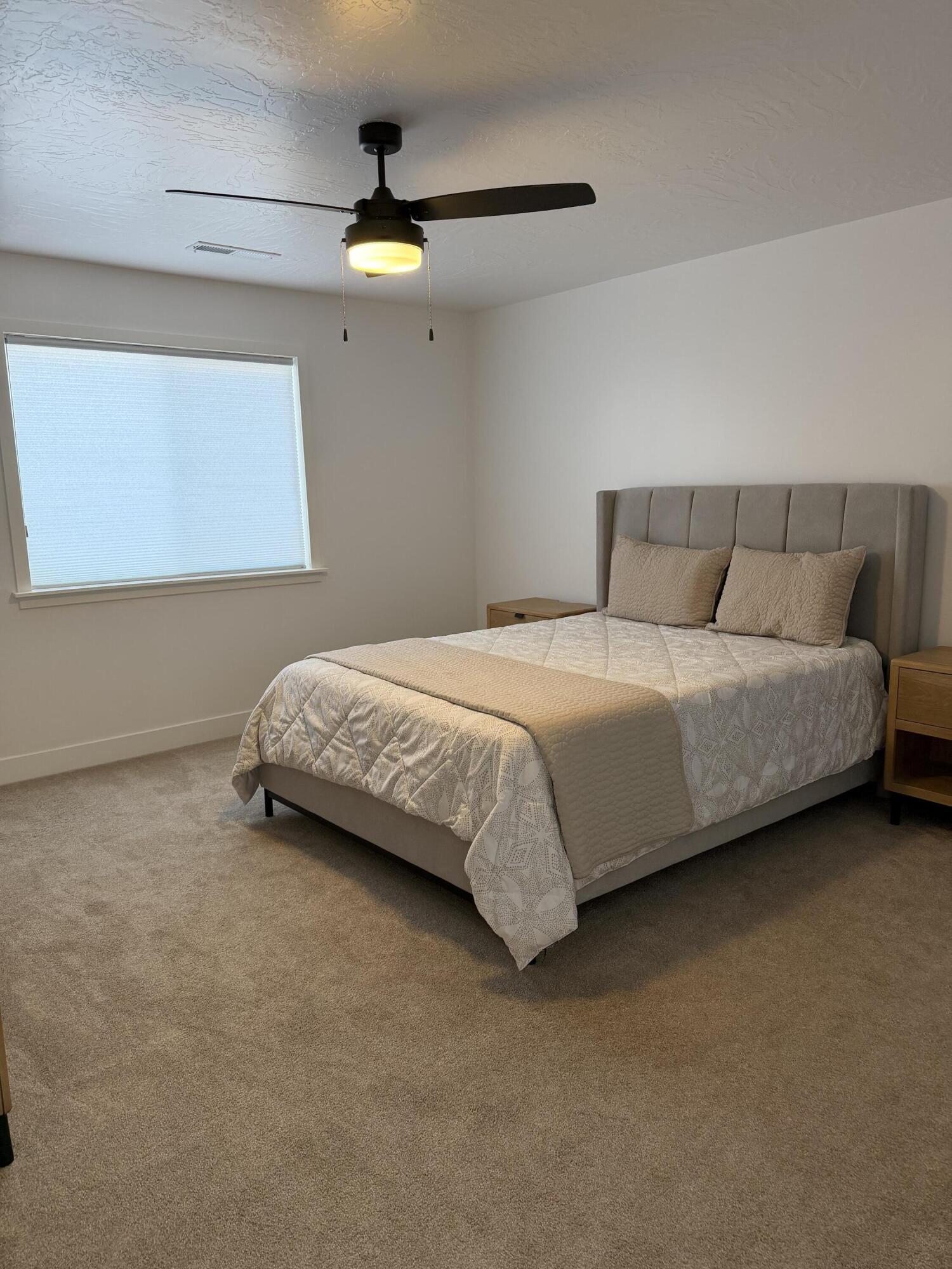 DESERT RIDGE - Residential