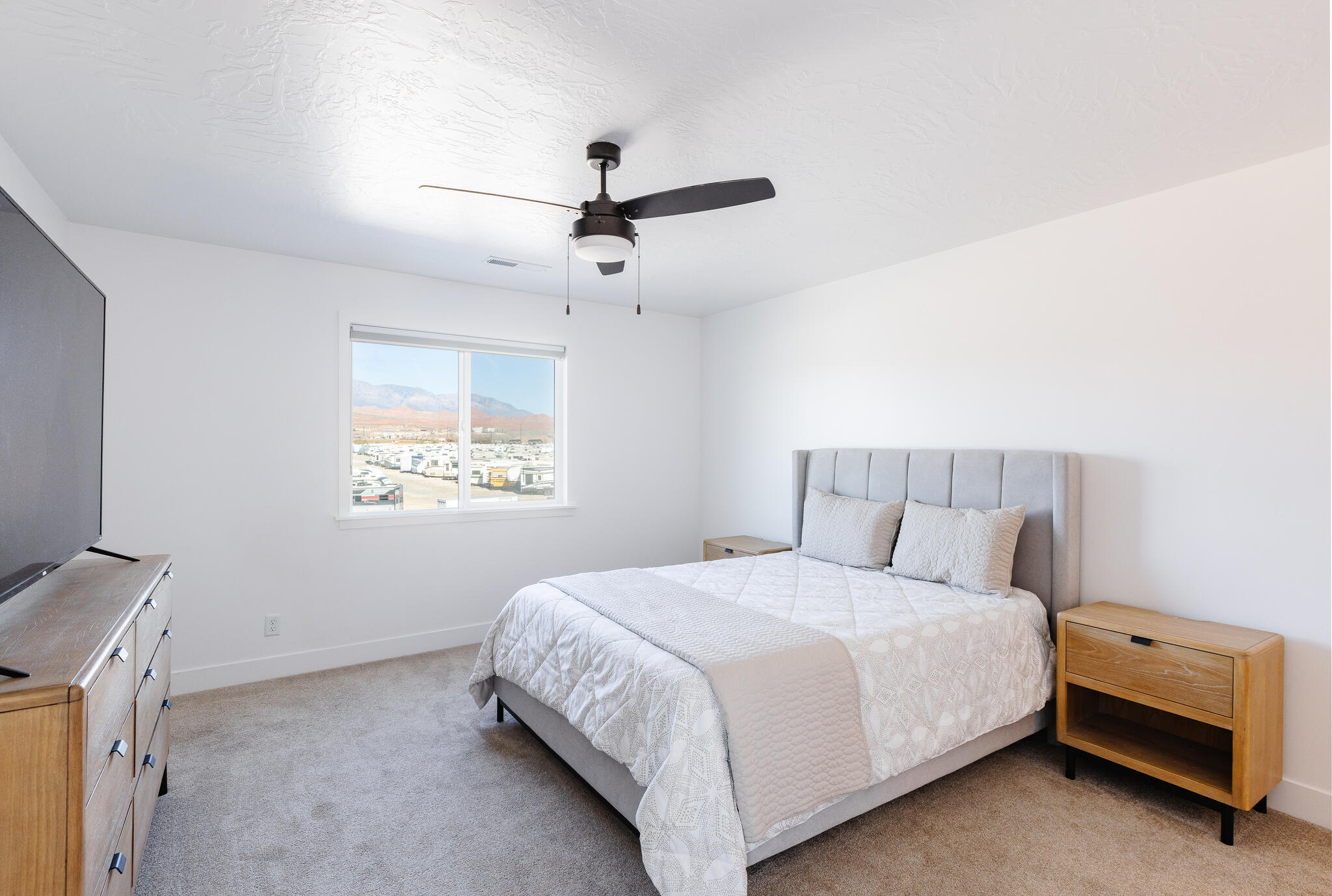 DESERT RIDGE - Residential