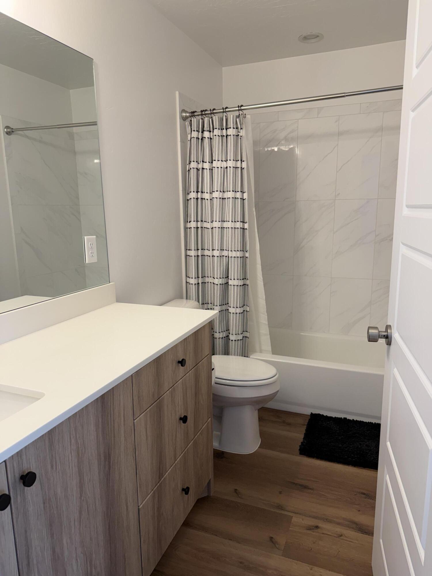 DESERT RIDGE - Residential