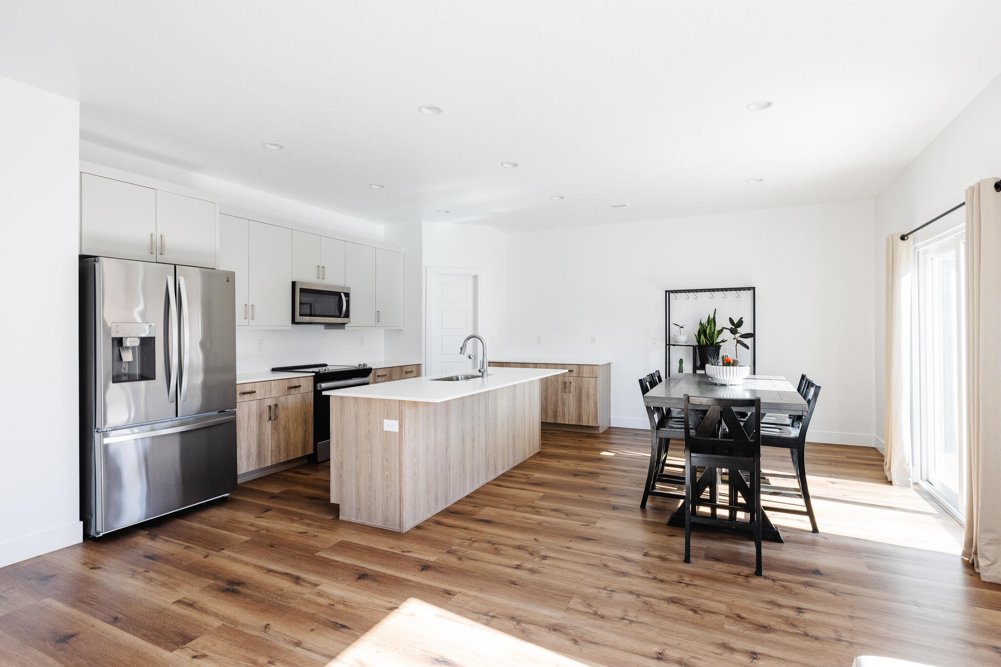 DESERT RIDGE - Residential