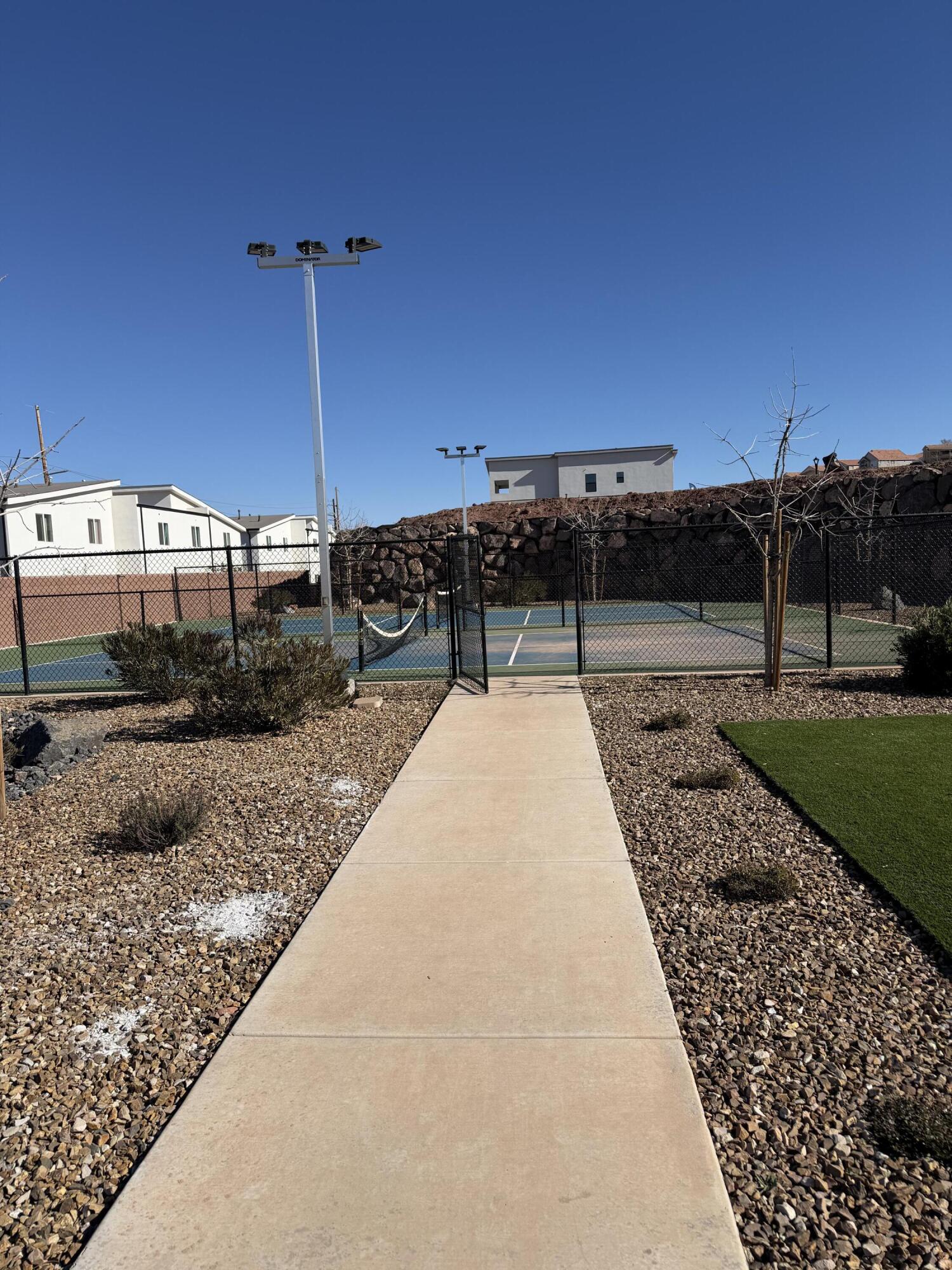 DESERT RIDGE - Residential